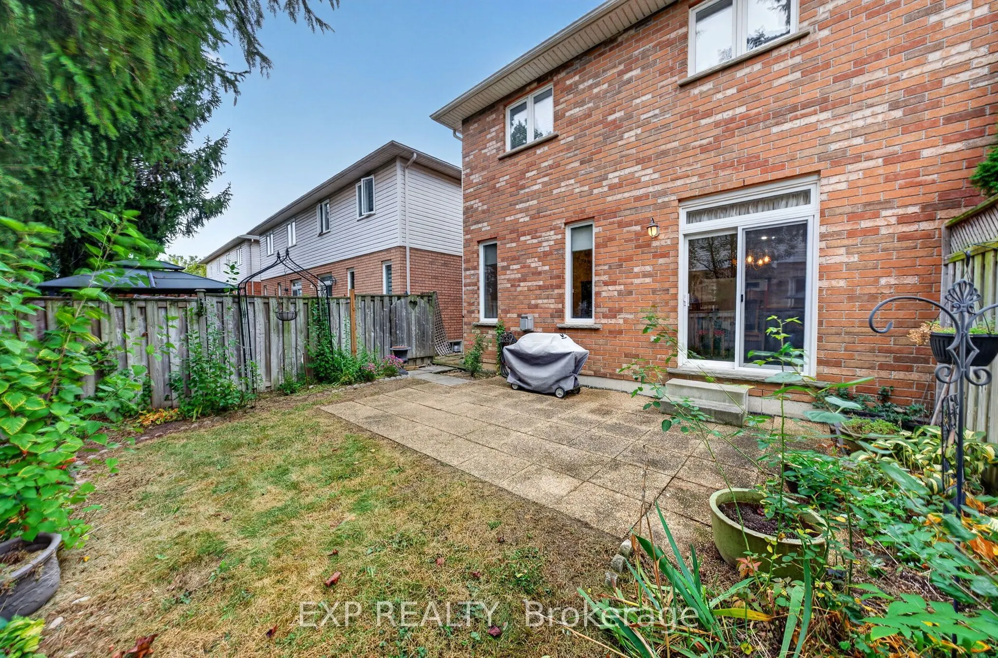 5281 Picketts Way