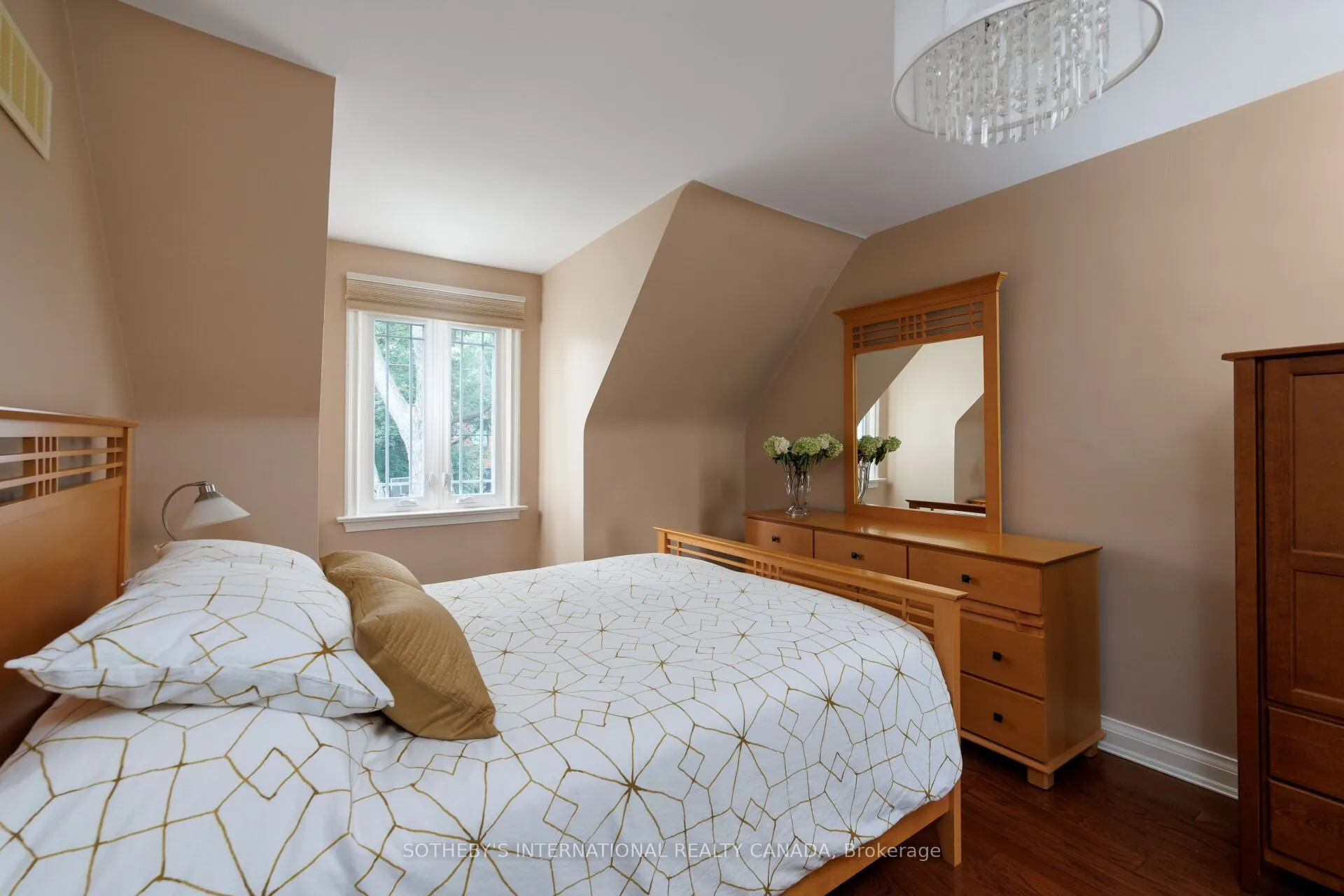 145 Brentwood Road N