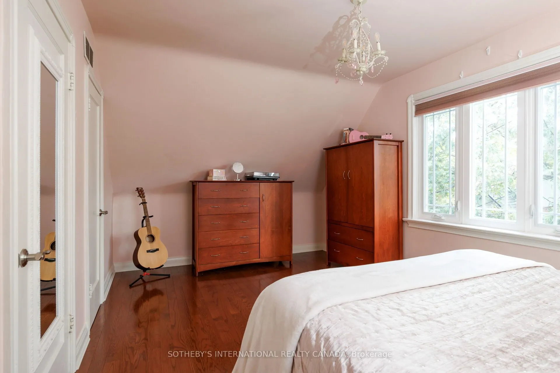 145 Brentwood Road N