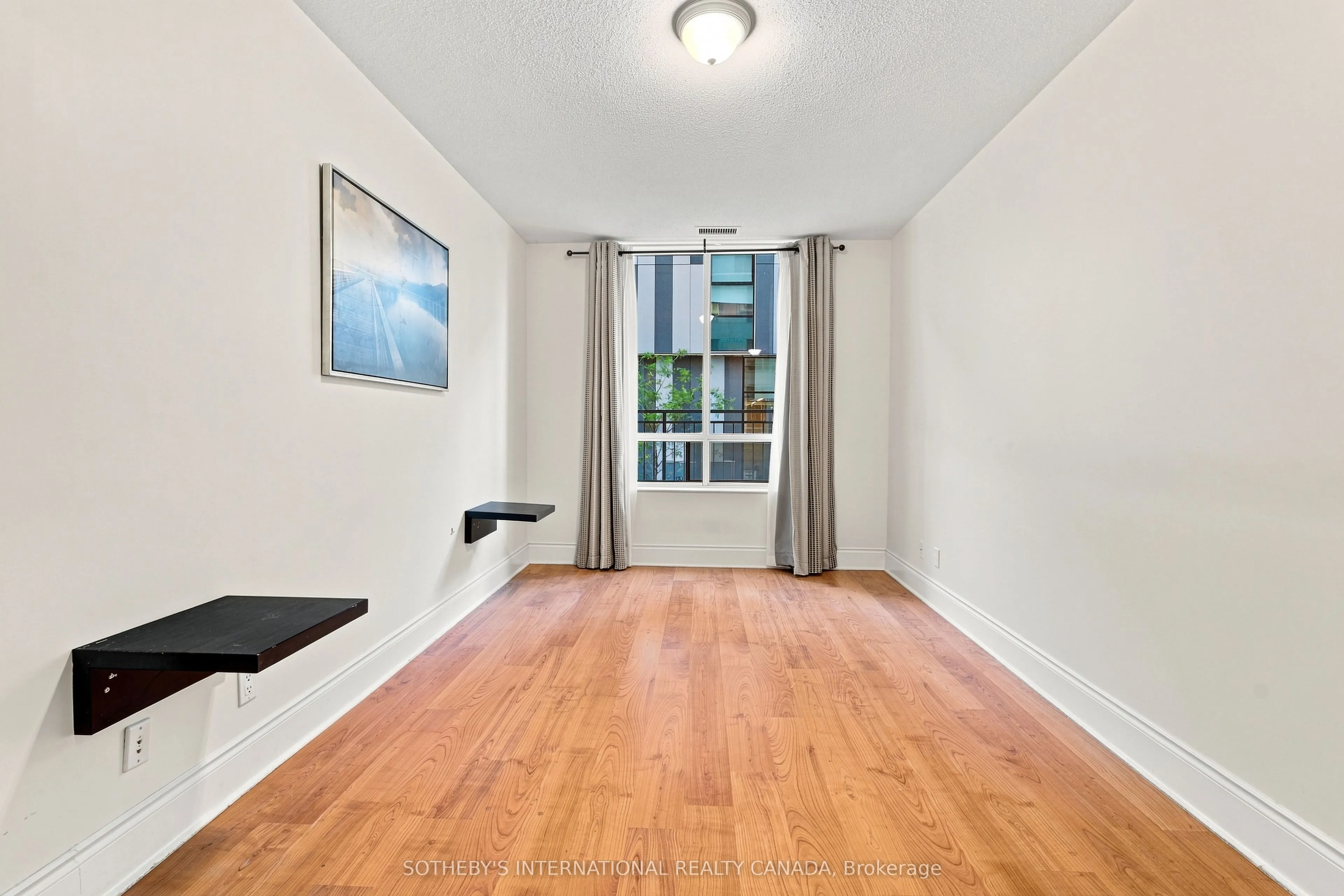 5233 Dundas Street #115