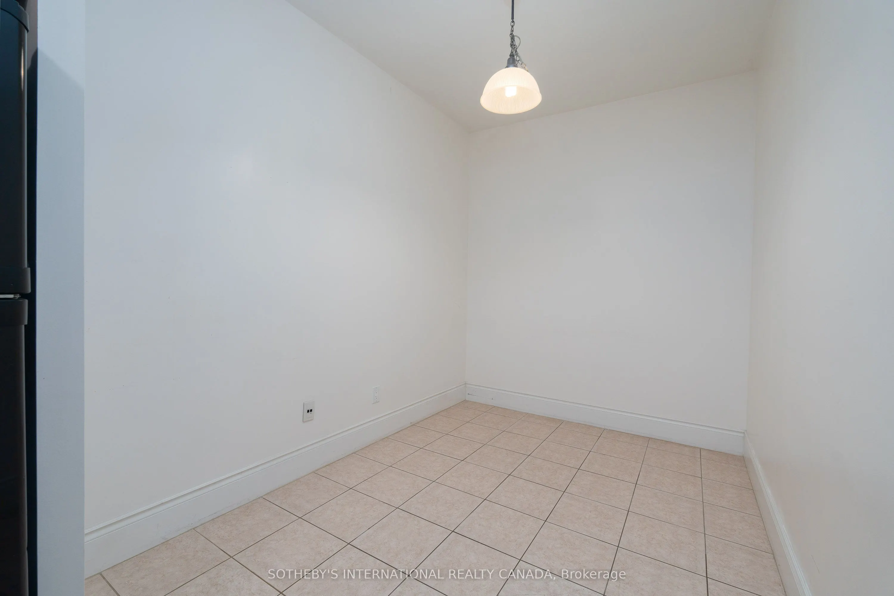 5233 Dundas Street #115