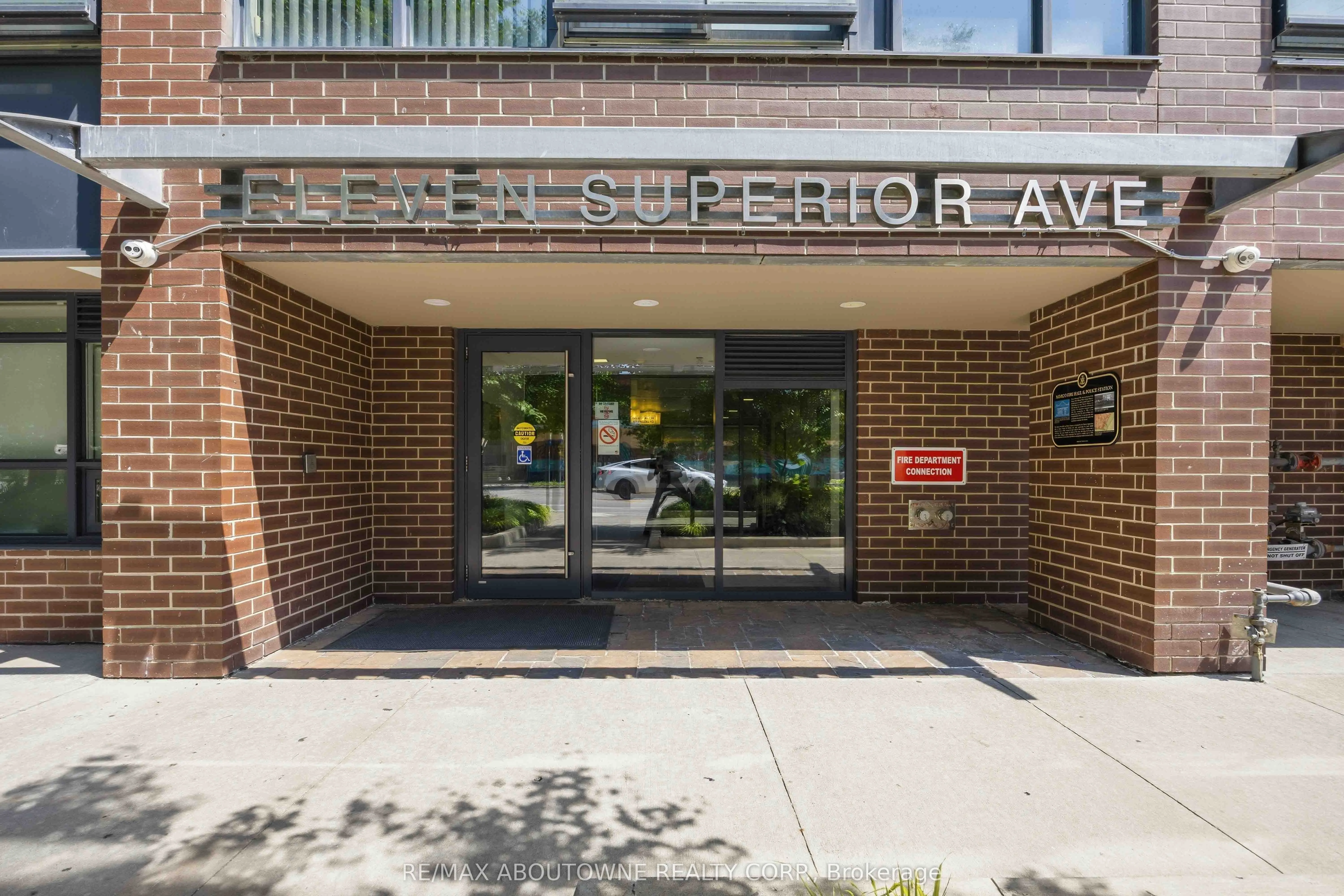 11 Superior Avenue #904