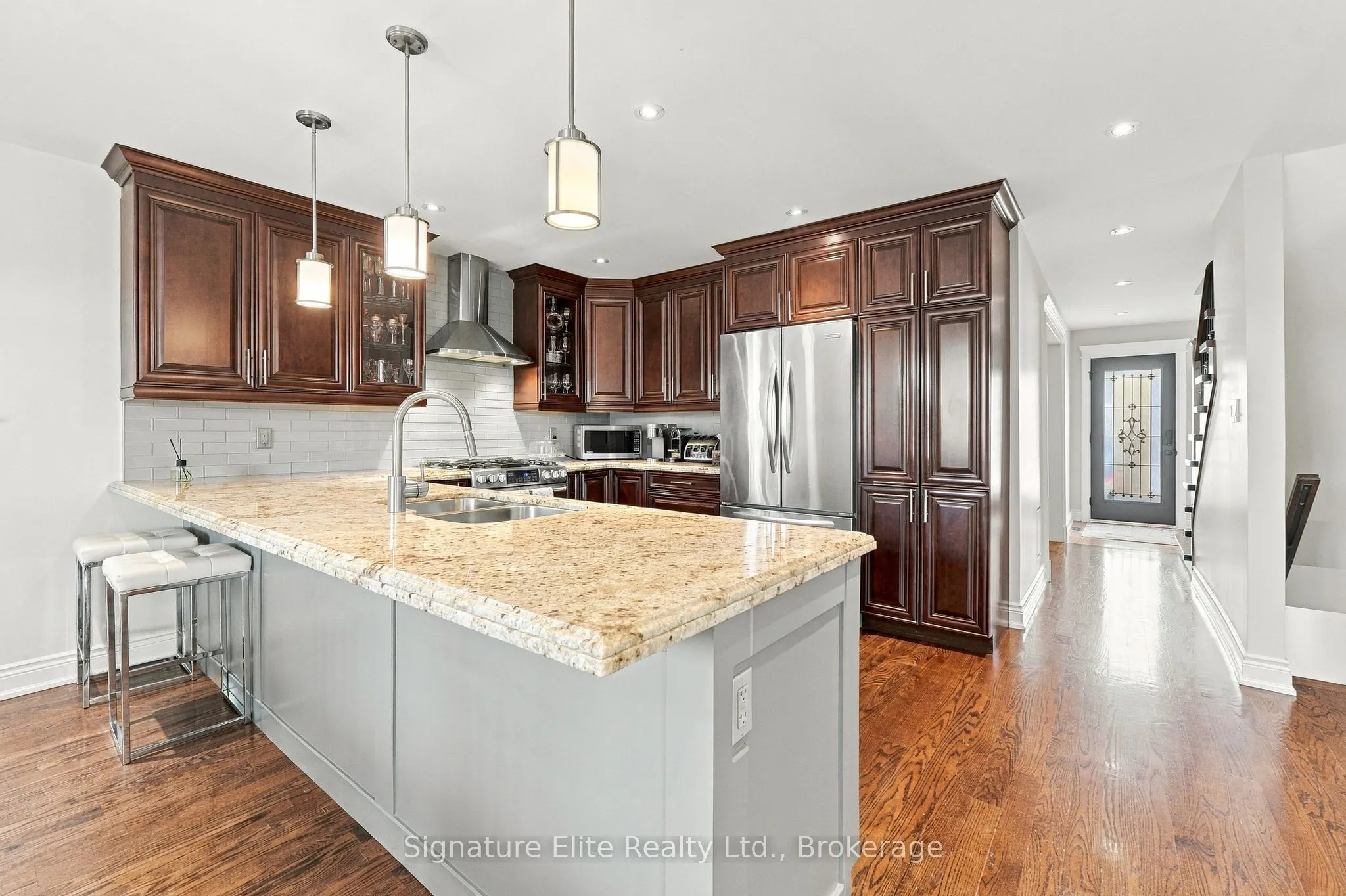 190 Longwood Drive