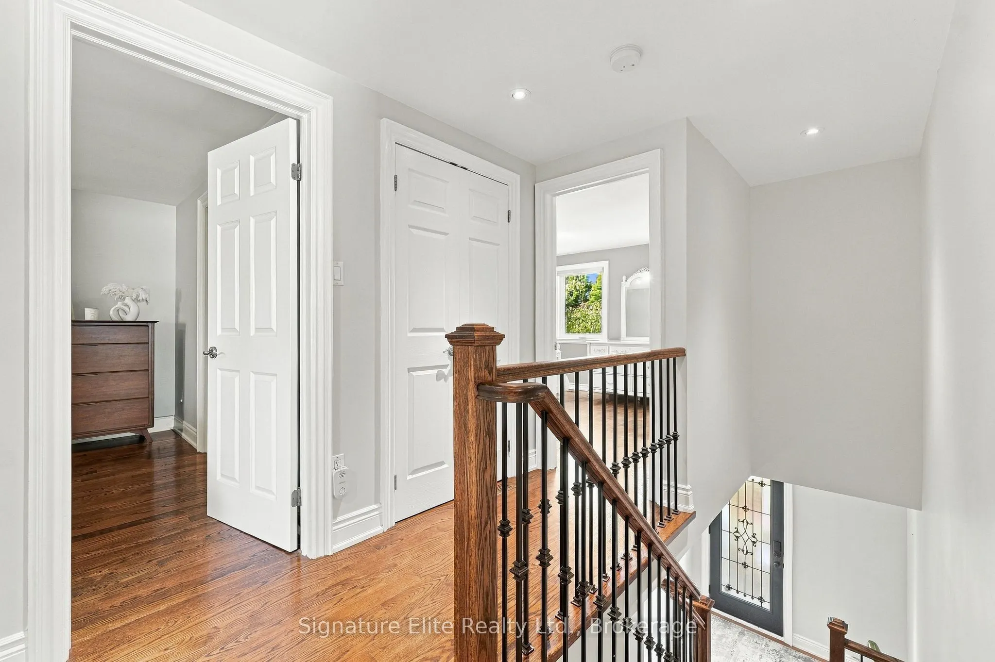 190 Longwood Drive