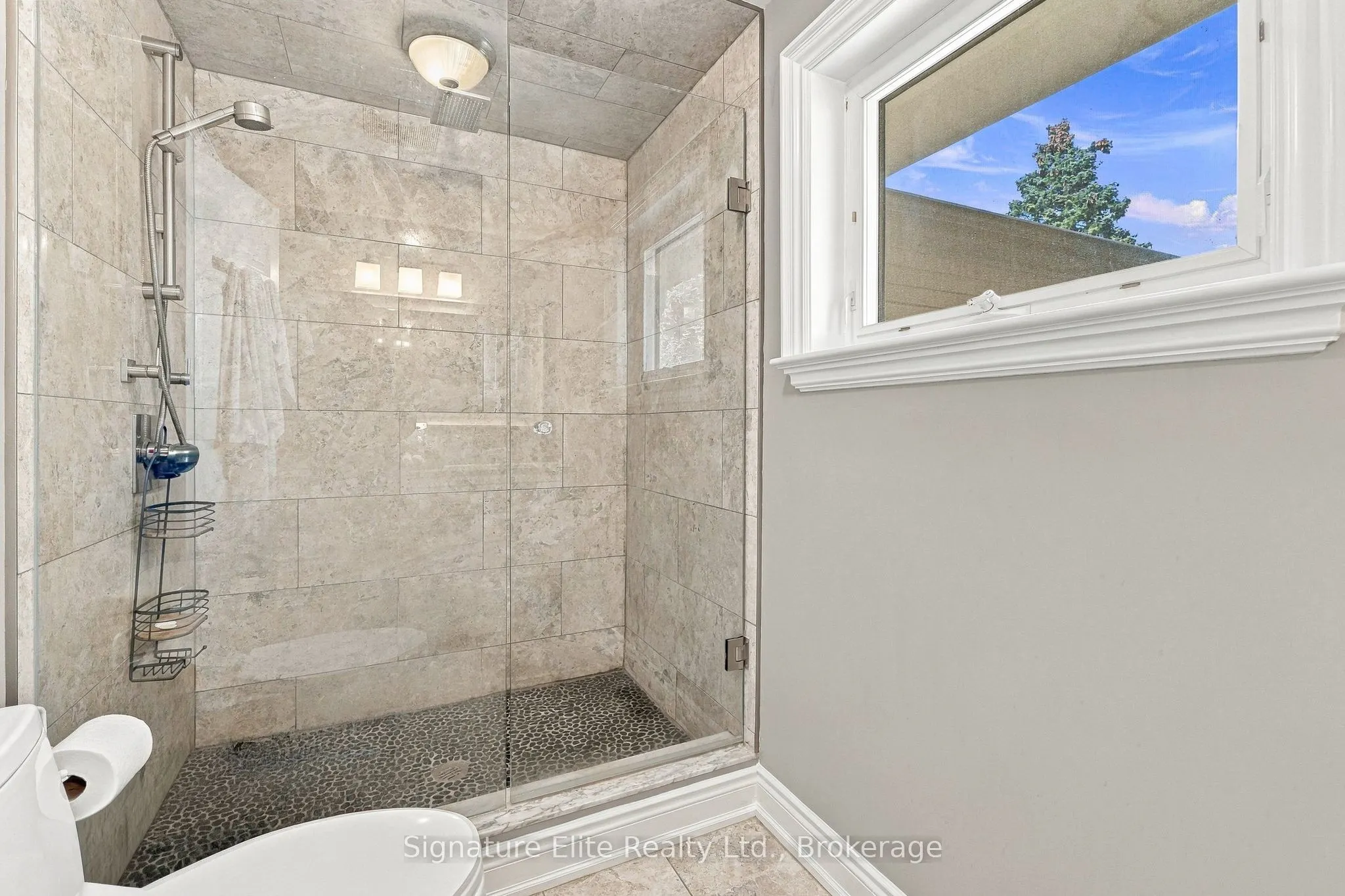 190 Longwood Drive