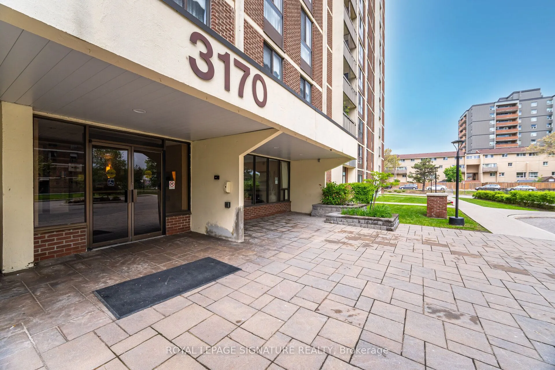 3170 Kirwin Avenue #1003