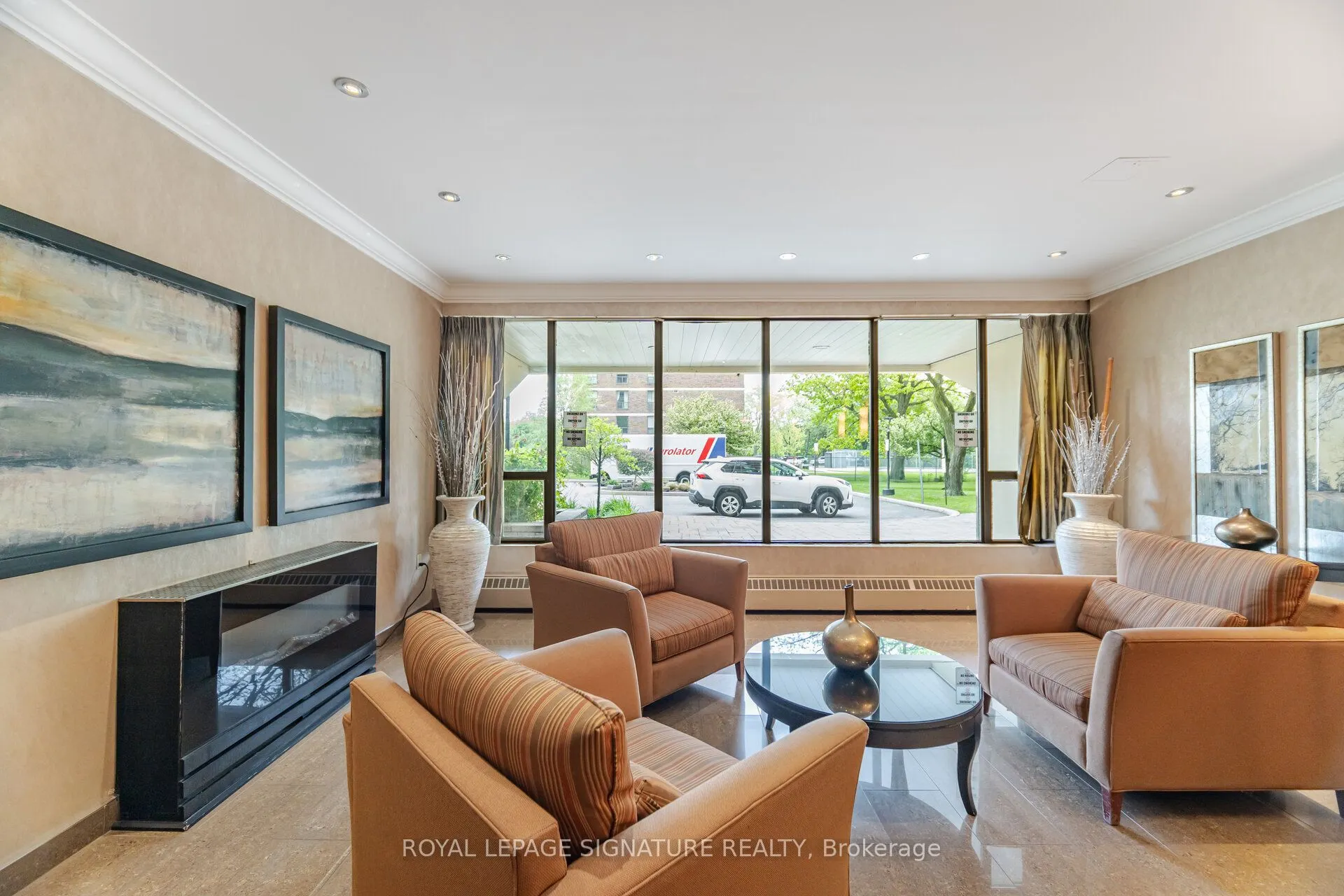 3170 Kirwin Avenue #1003
