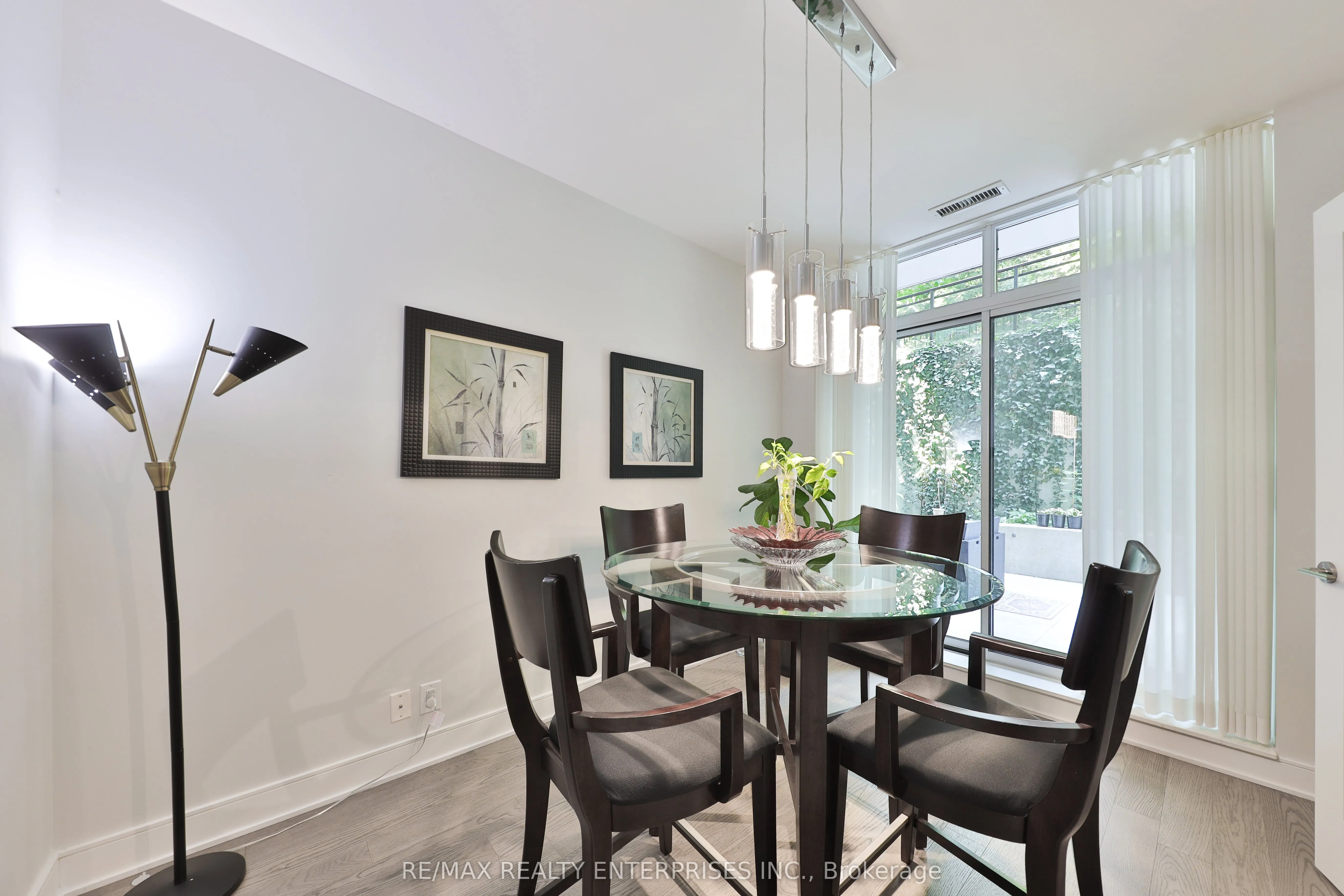 1575 Lakeshore Road W #GR17