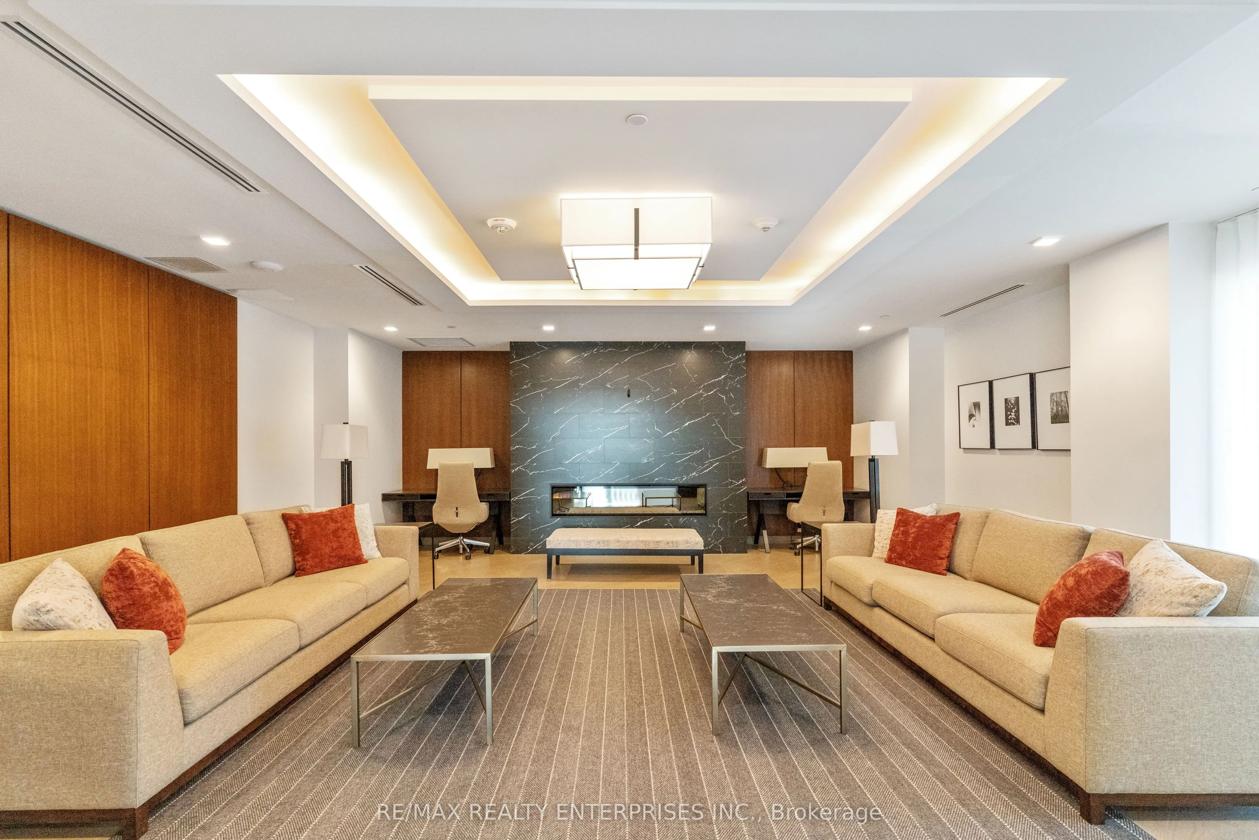 1575 Lakeshore Road W #GR17