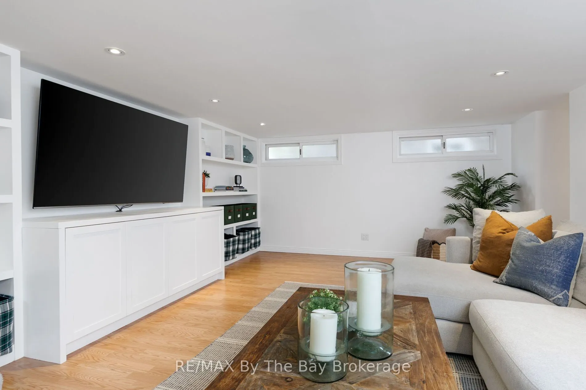 44 Rambert Crescent