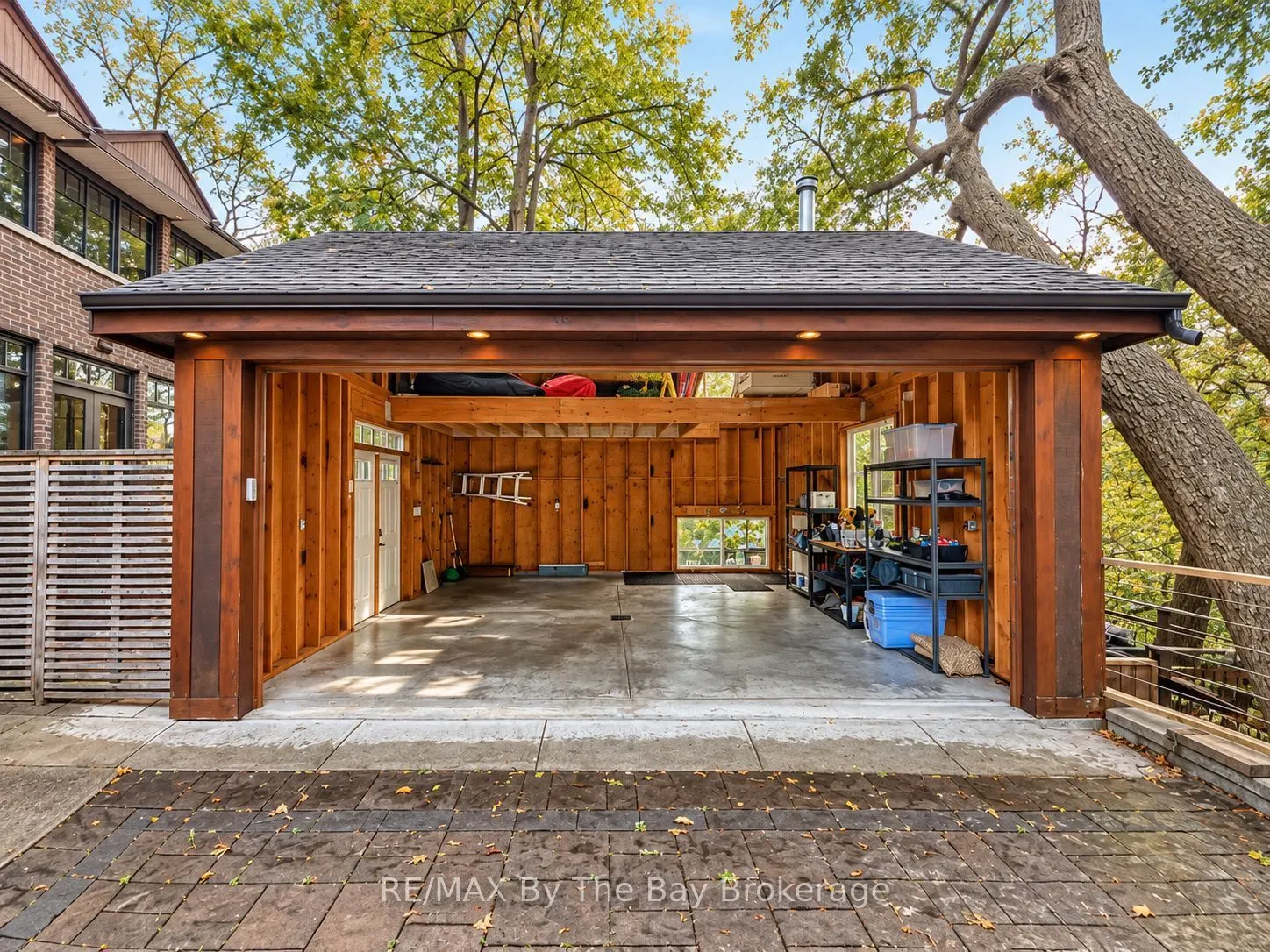 44 Rambert Crescent