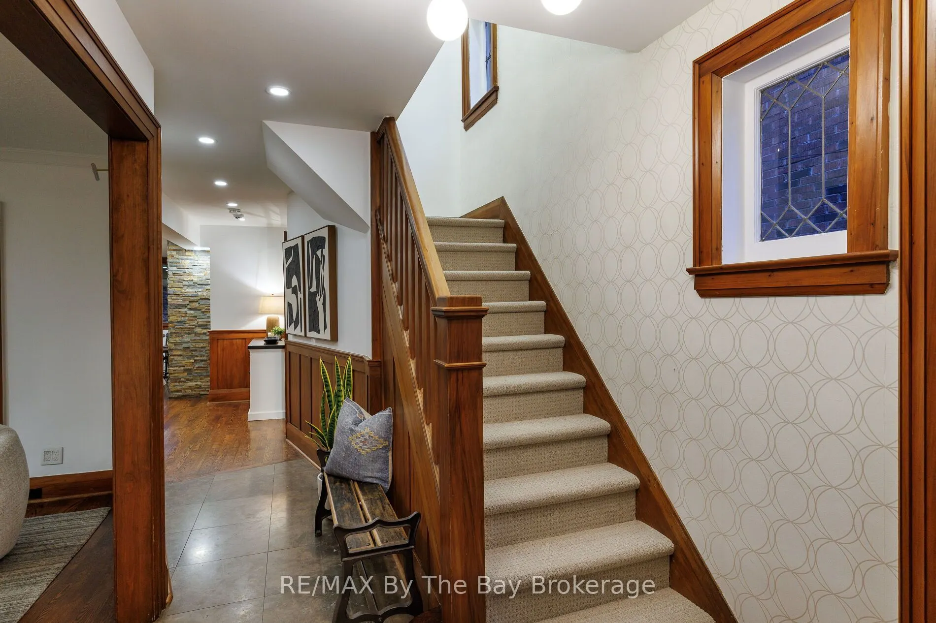 44 Rambert Crescent