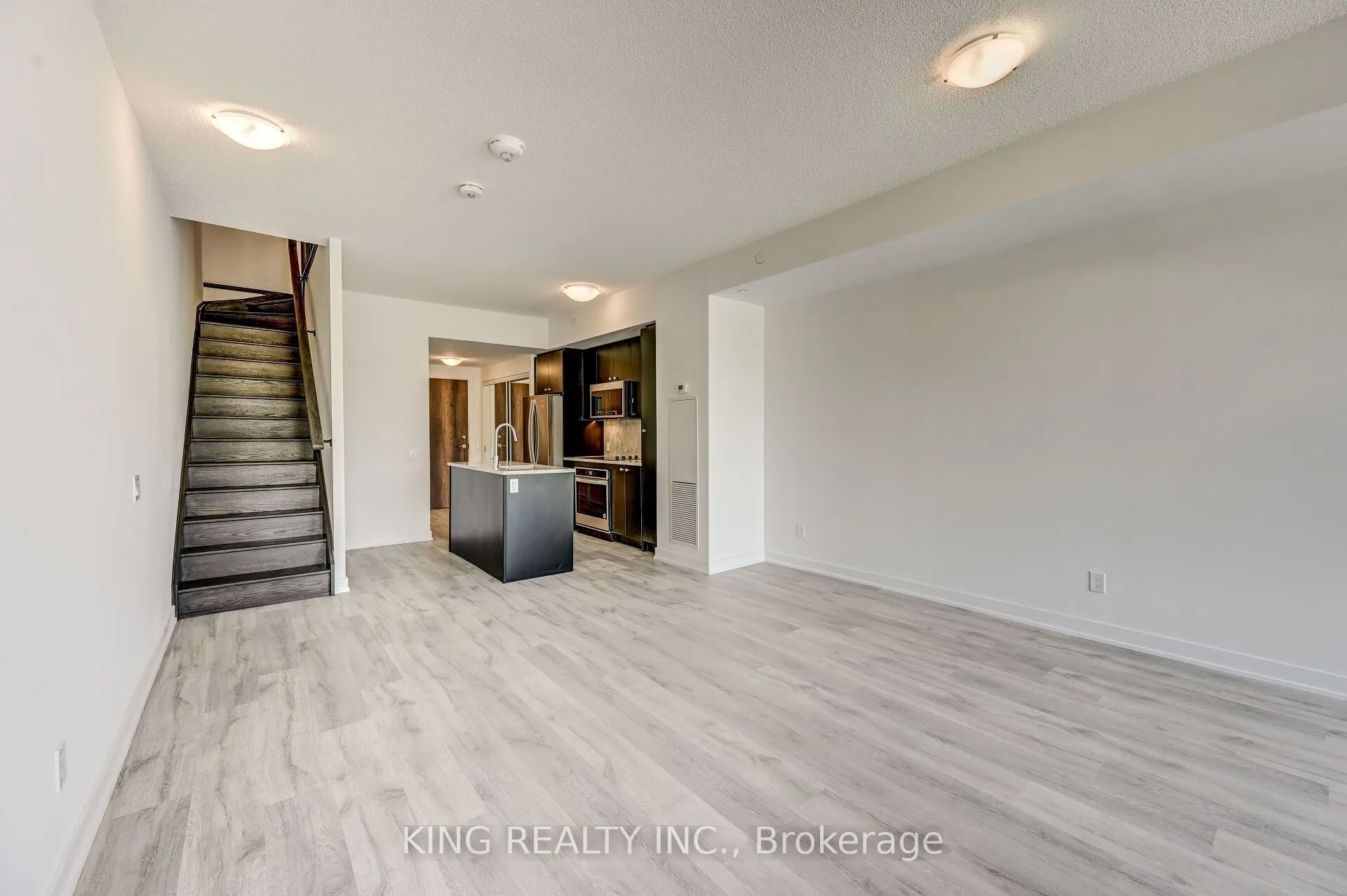 251 Manitoba Street #133