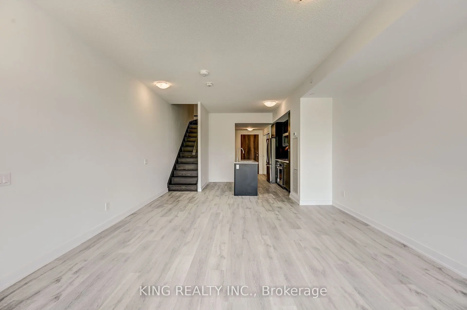 251 Manitoba Street #133