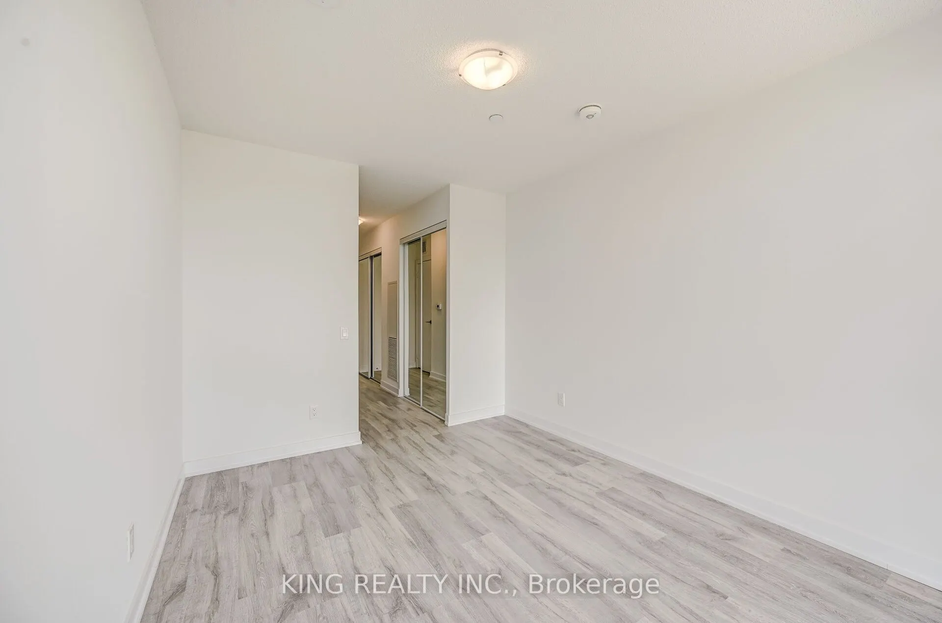 251 Manitoba Street #133