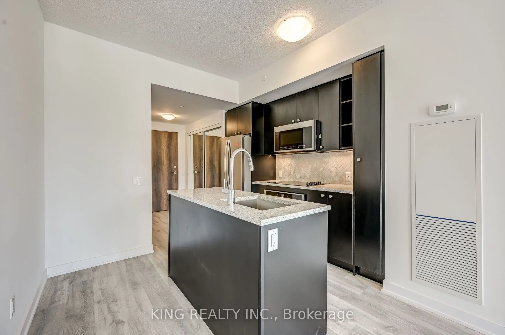 251 Manitoba Street #133