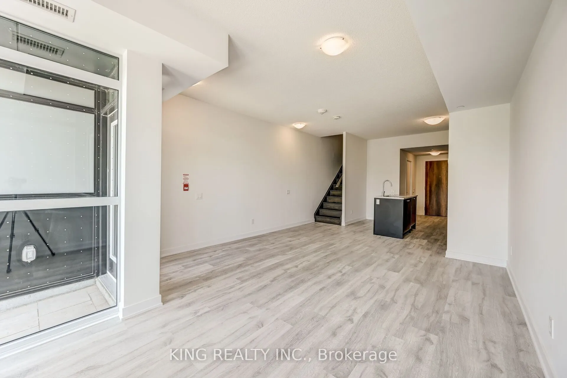 251 Manitoba Street #133