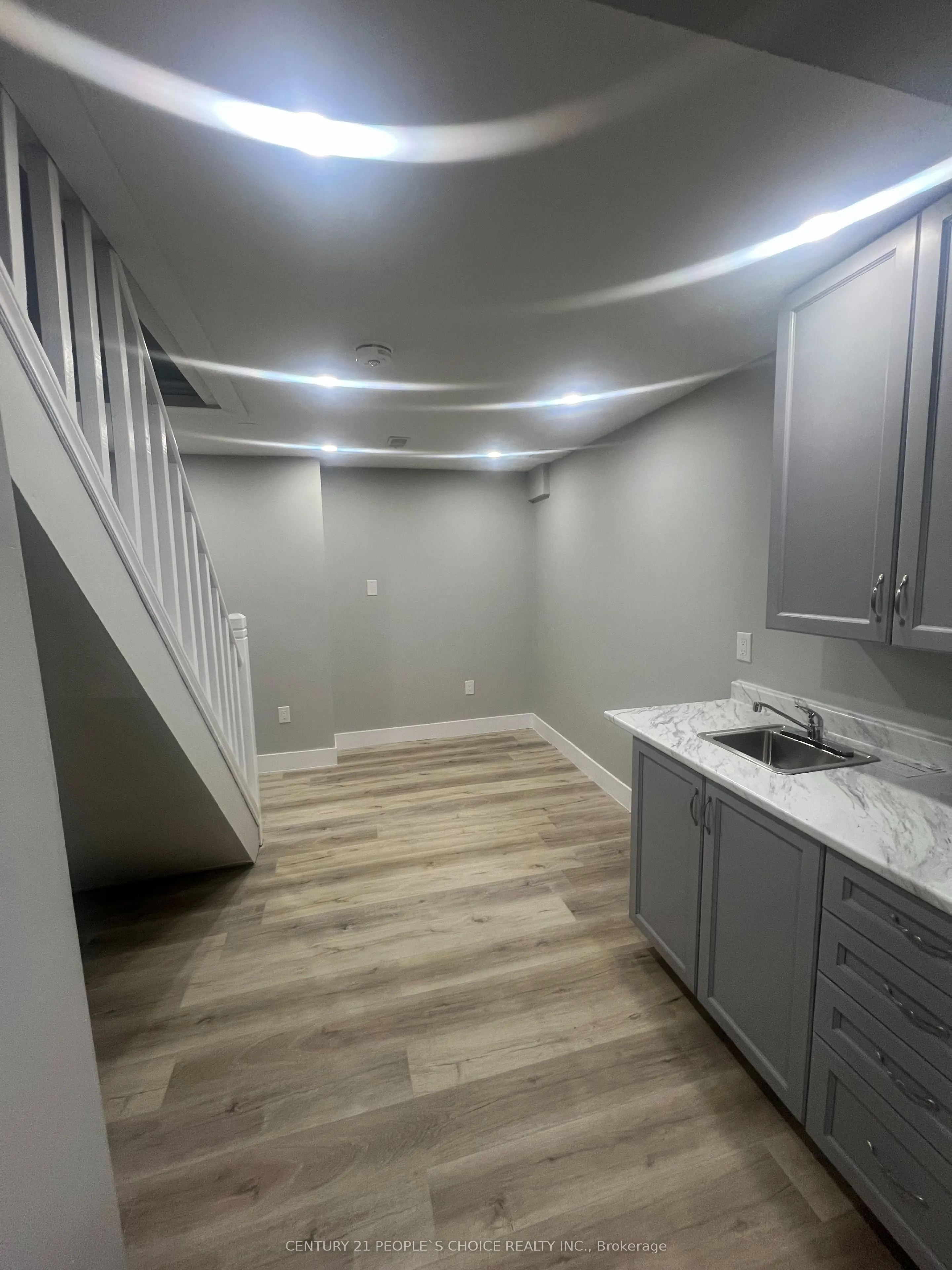 27 Callandar Road #Lower