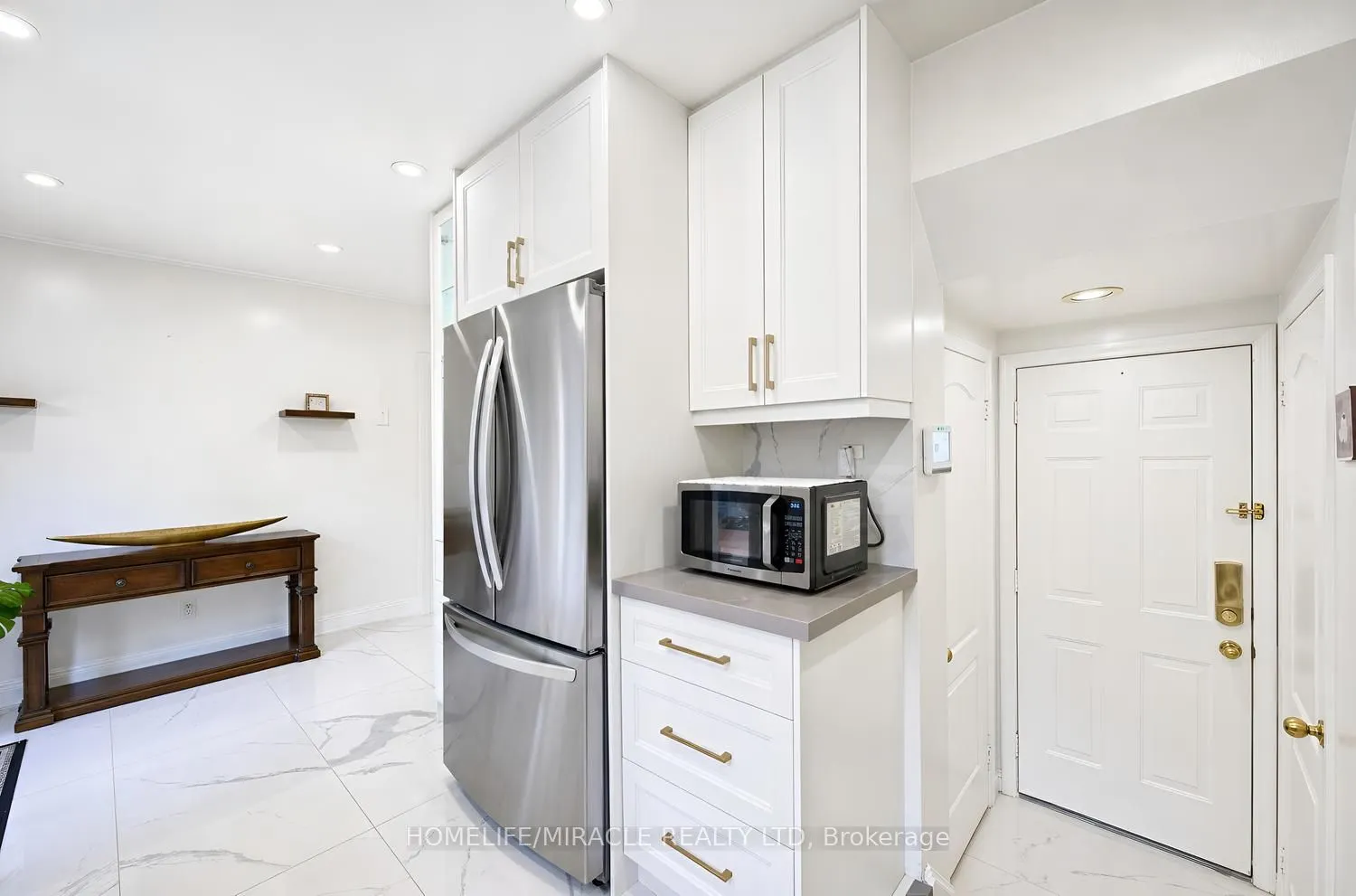 1552 Harwood Drive