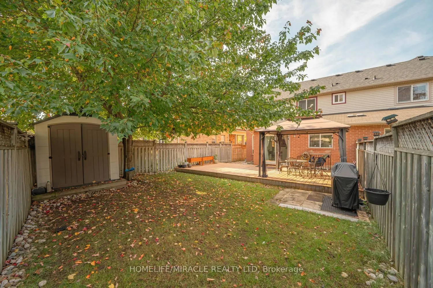 1552 Harwood Drive
