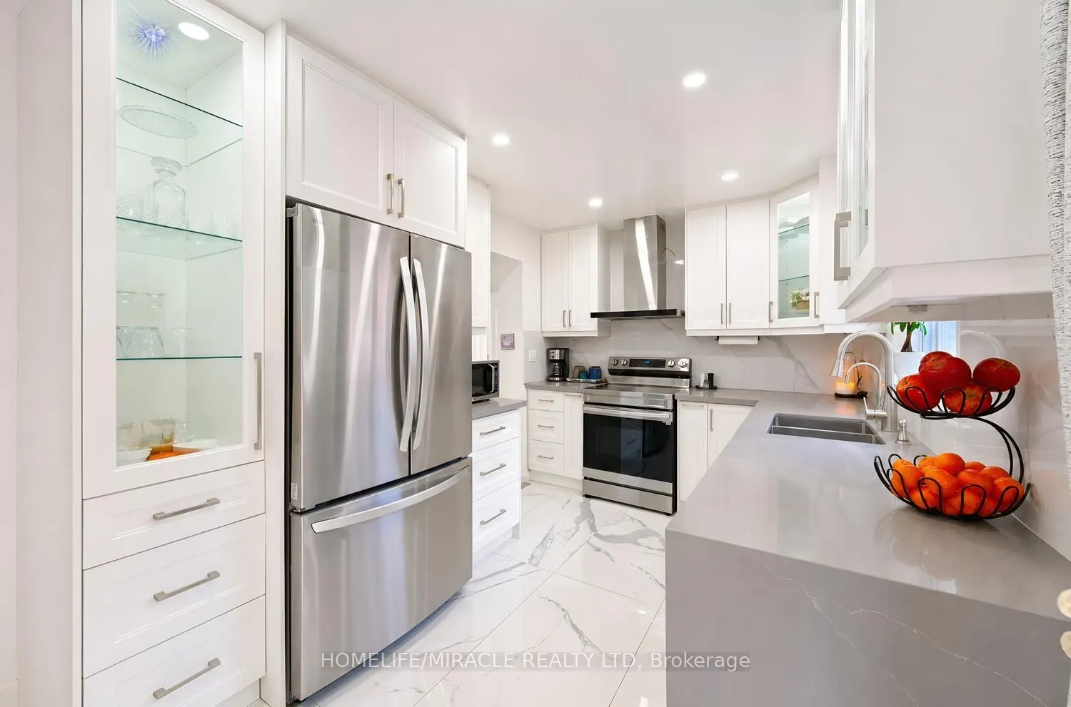 1552 Harwood Drive