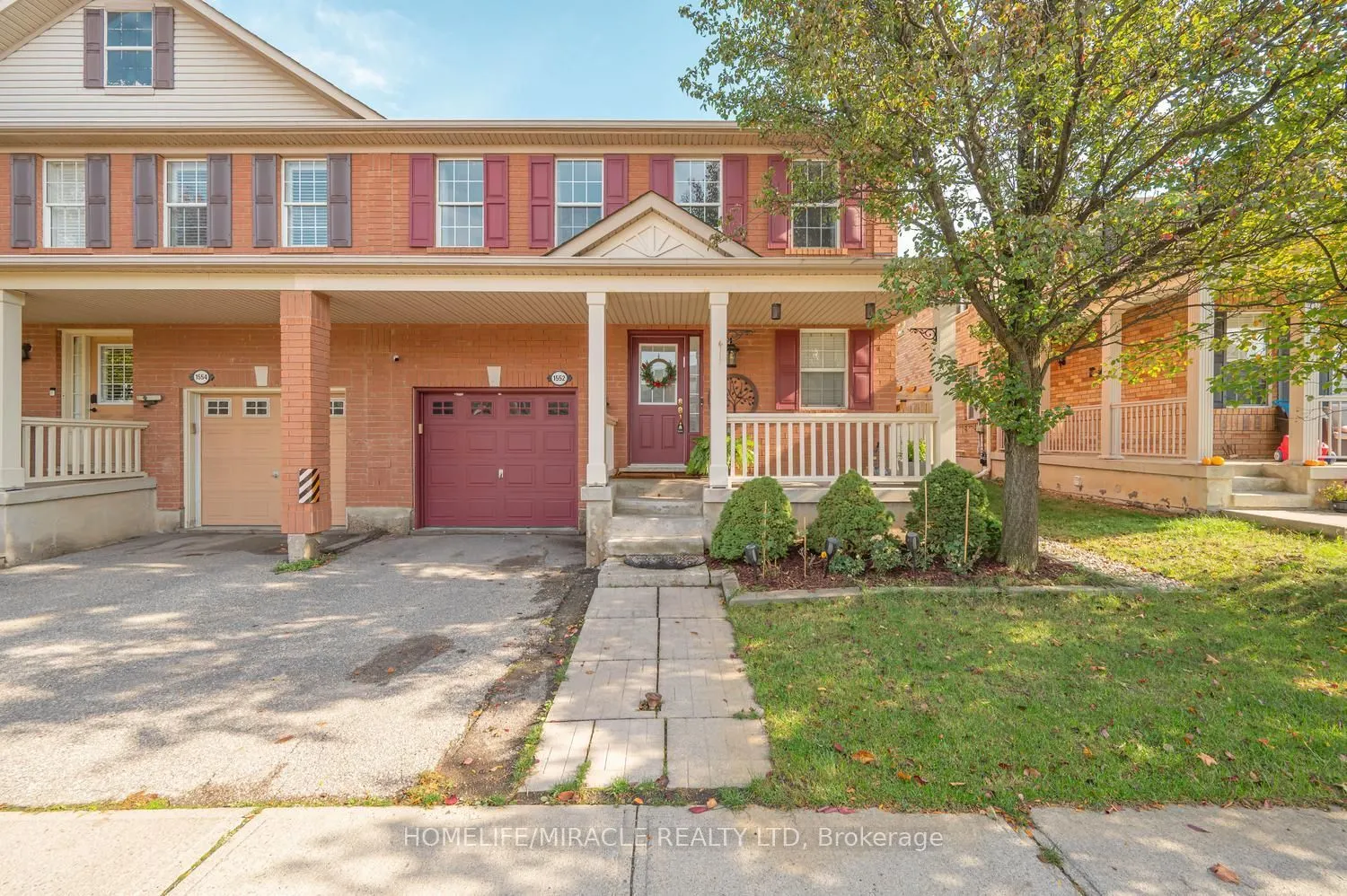 1552 Harwood Drive