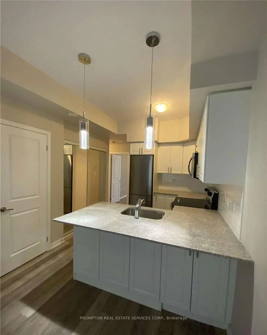28 Fieldway Road #59