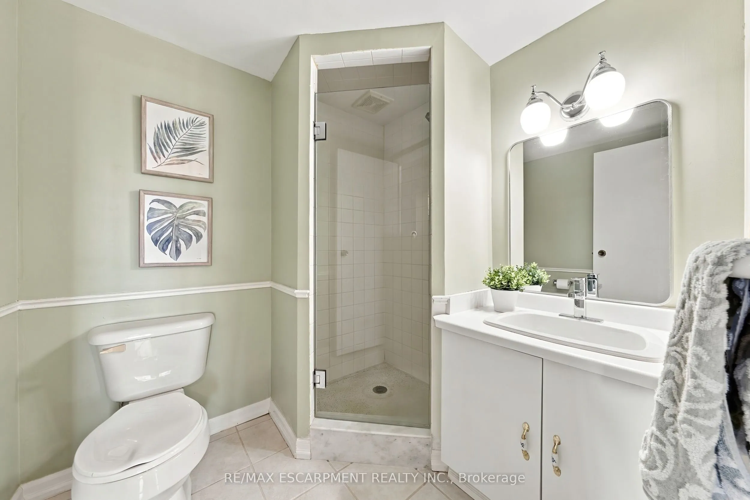 5280 Lakeshore Road #912