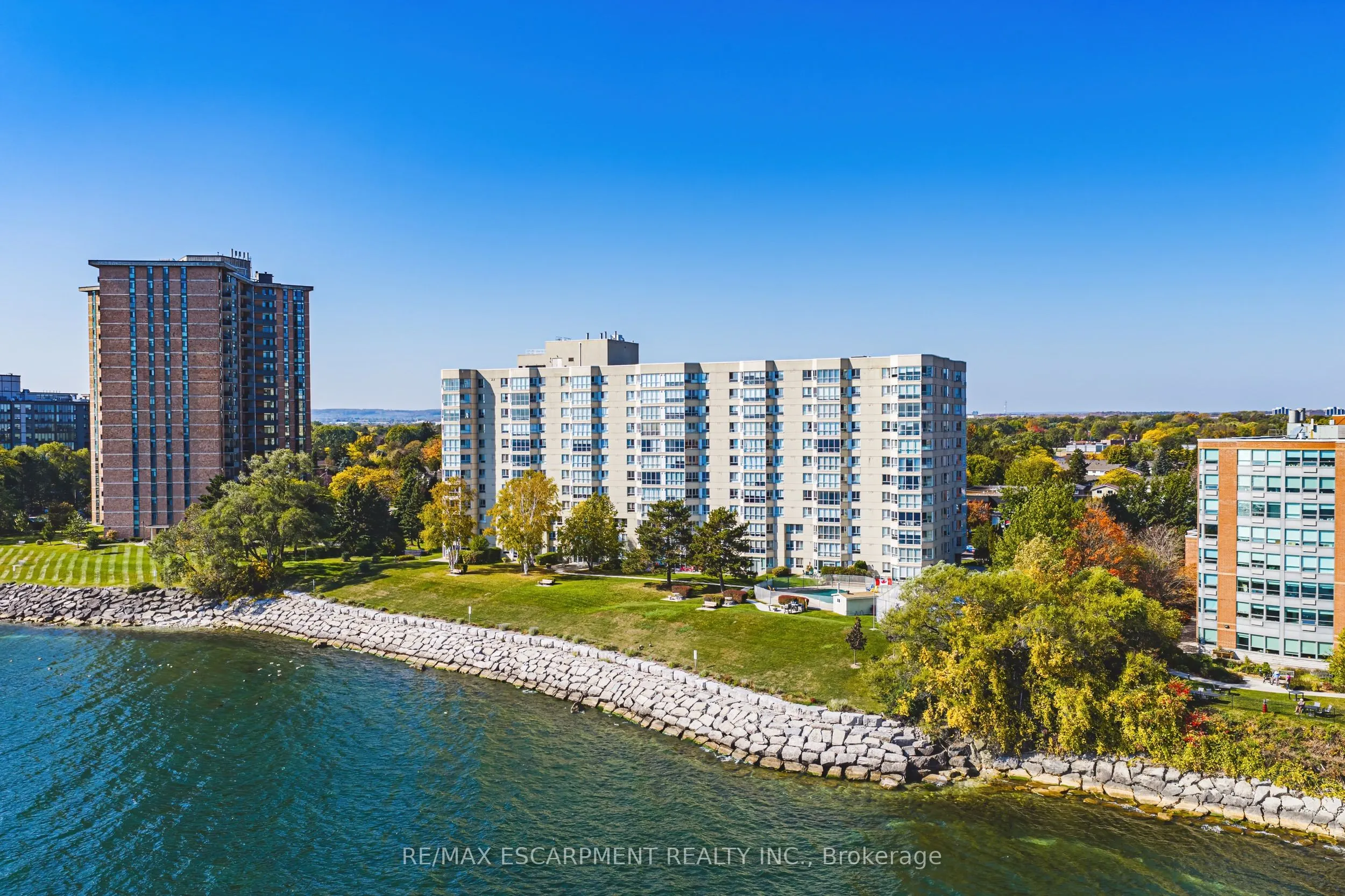 5280 Lakeshore Road #912