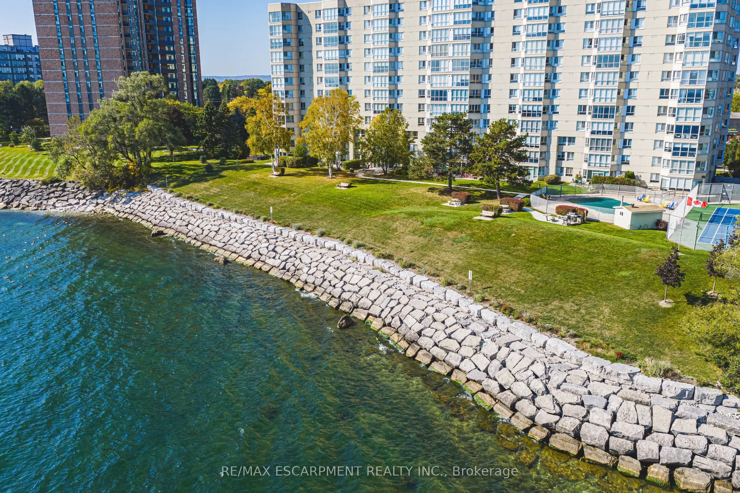 5280 Lakeshore Road #912