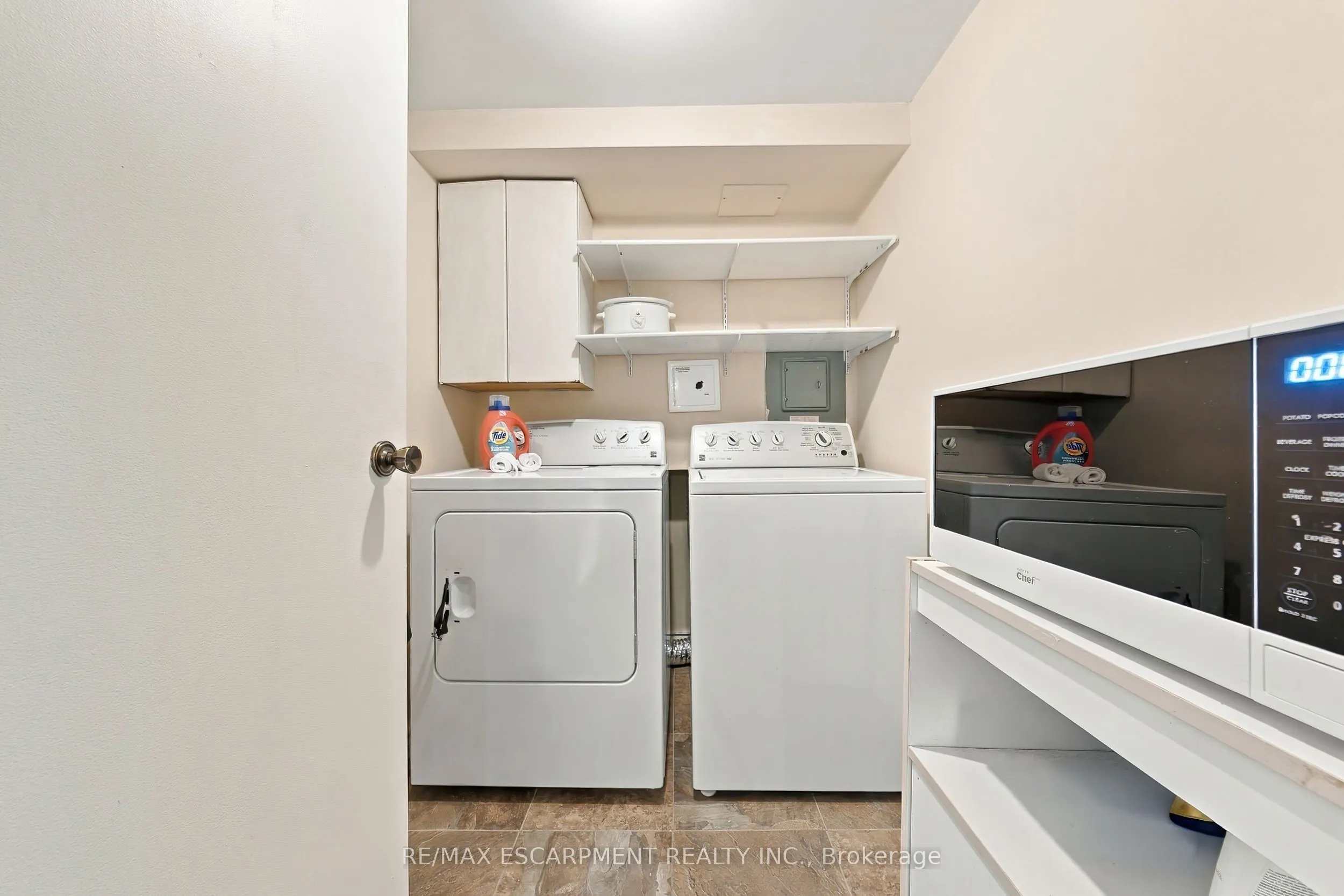 5280 Lakeshore Road #912