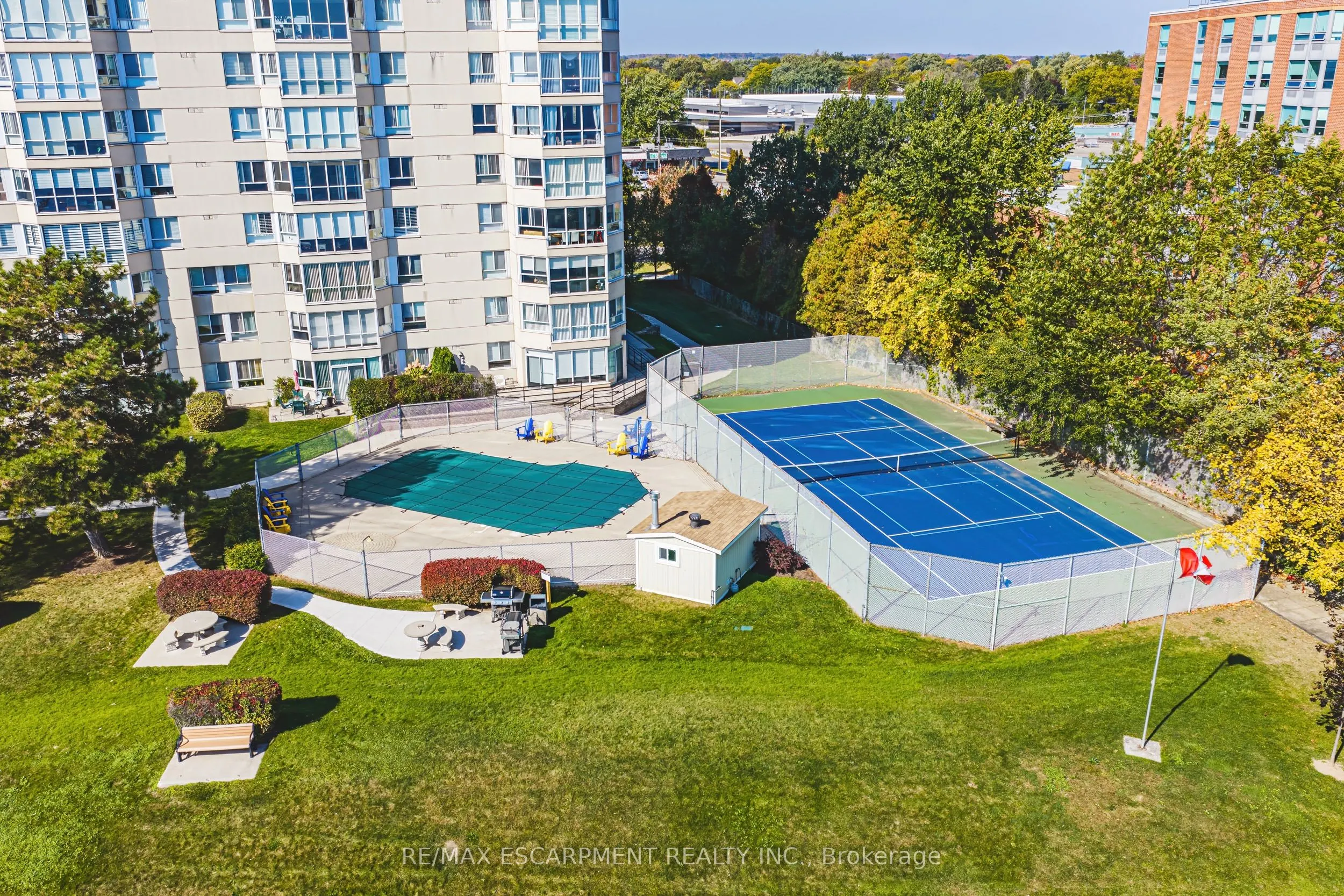 5280 Lakeshore Road #912