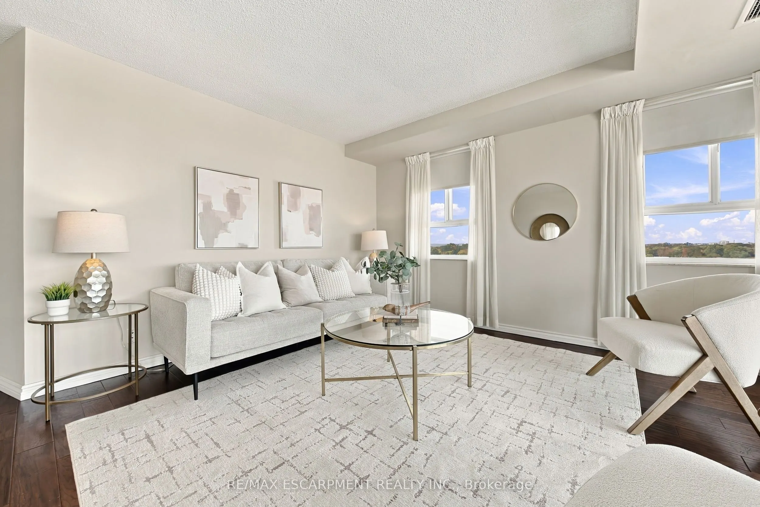 5280 Lakeshore Road #912