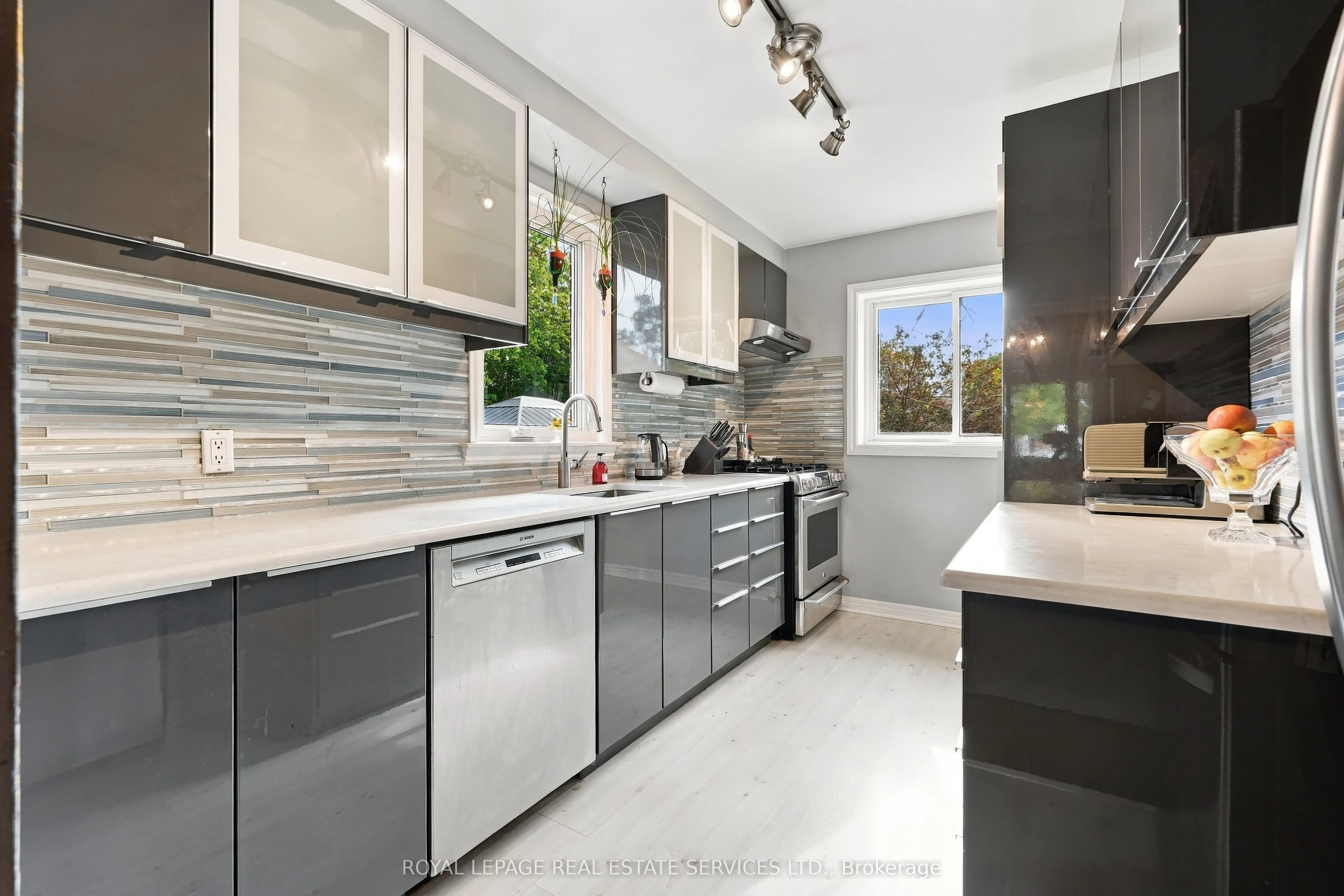 89 Yorkview Drive