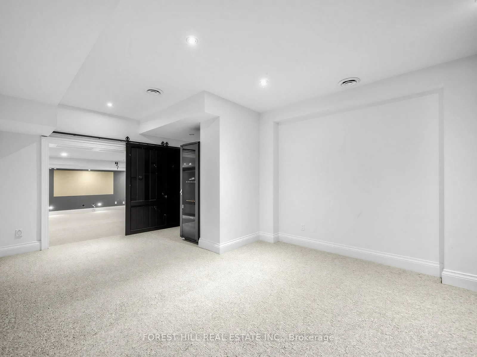 302 Pinehurst Drive W