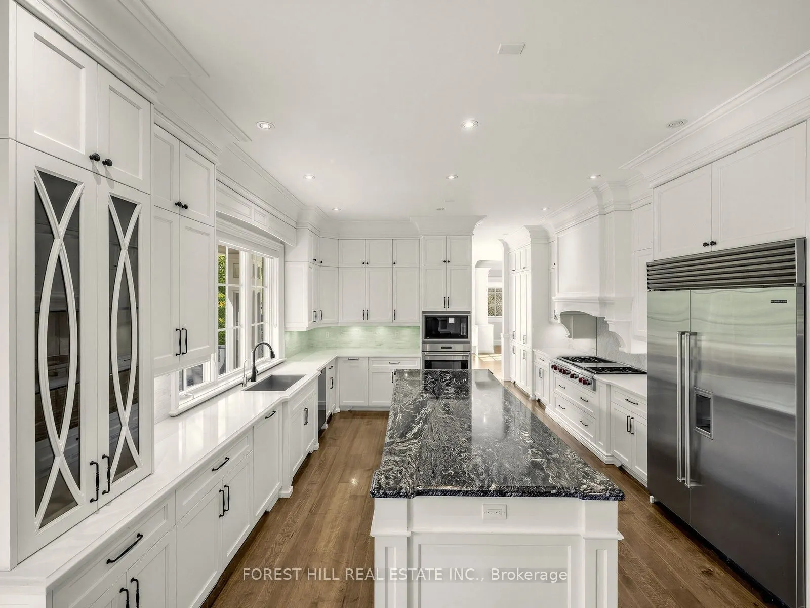 302 Pinehurst Drive W