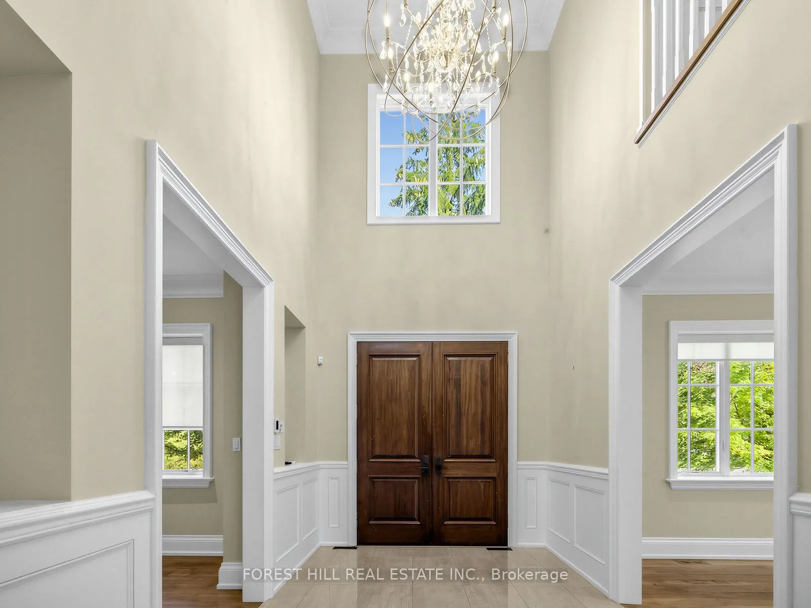 302 Pinehurst Drive W