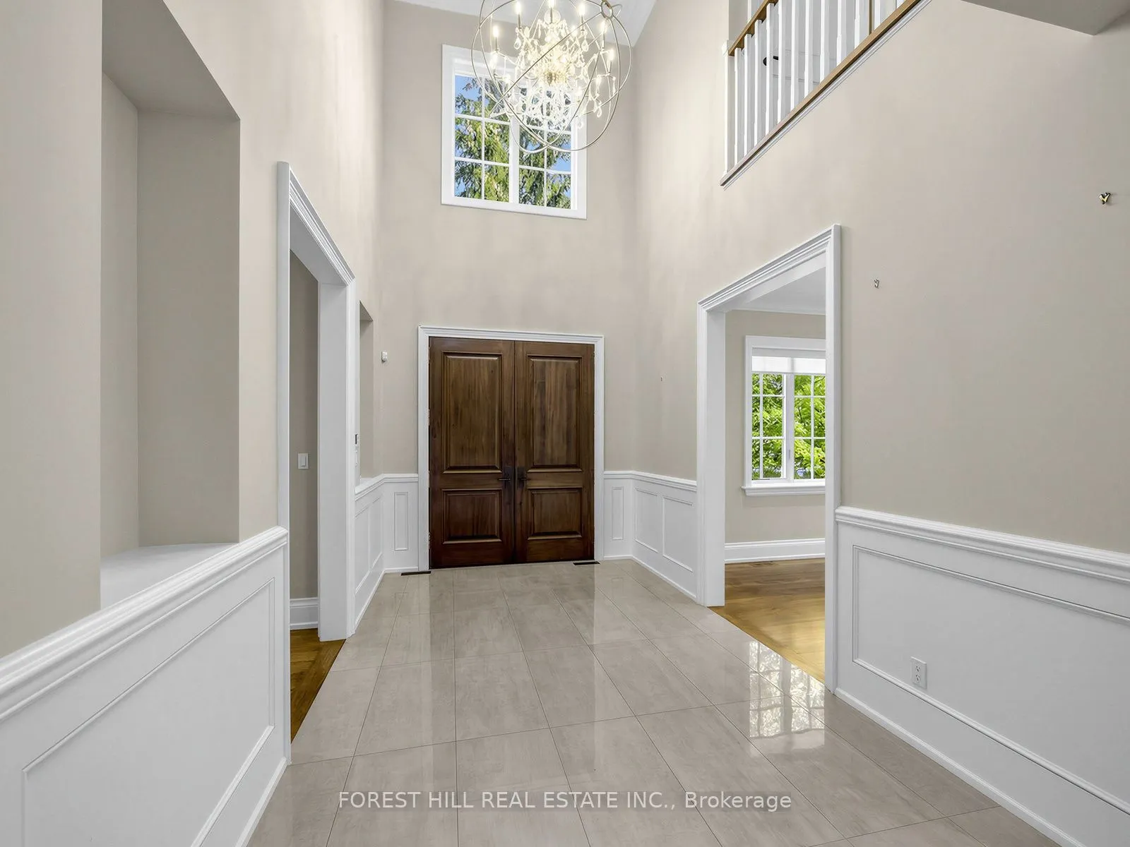 302 Pinehurst Drive W