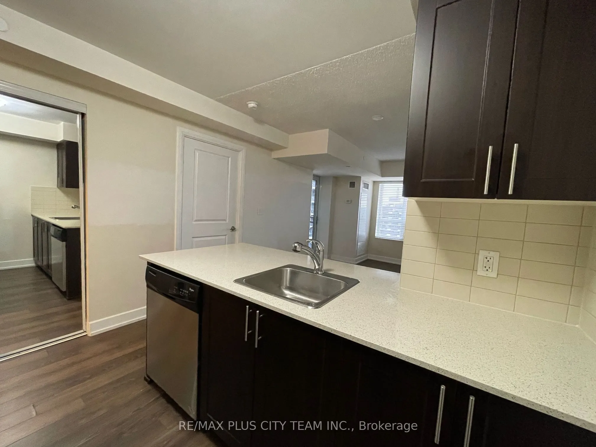 2 Eva Road #1521