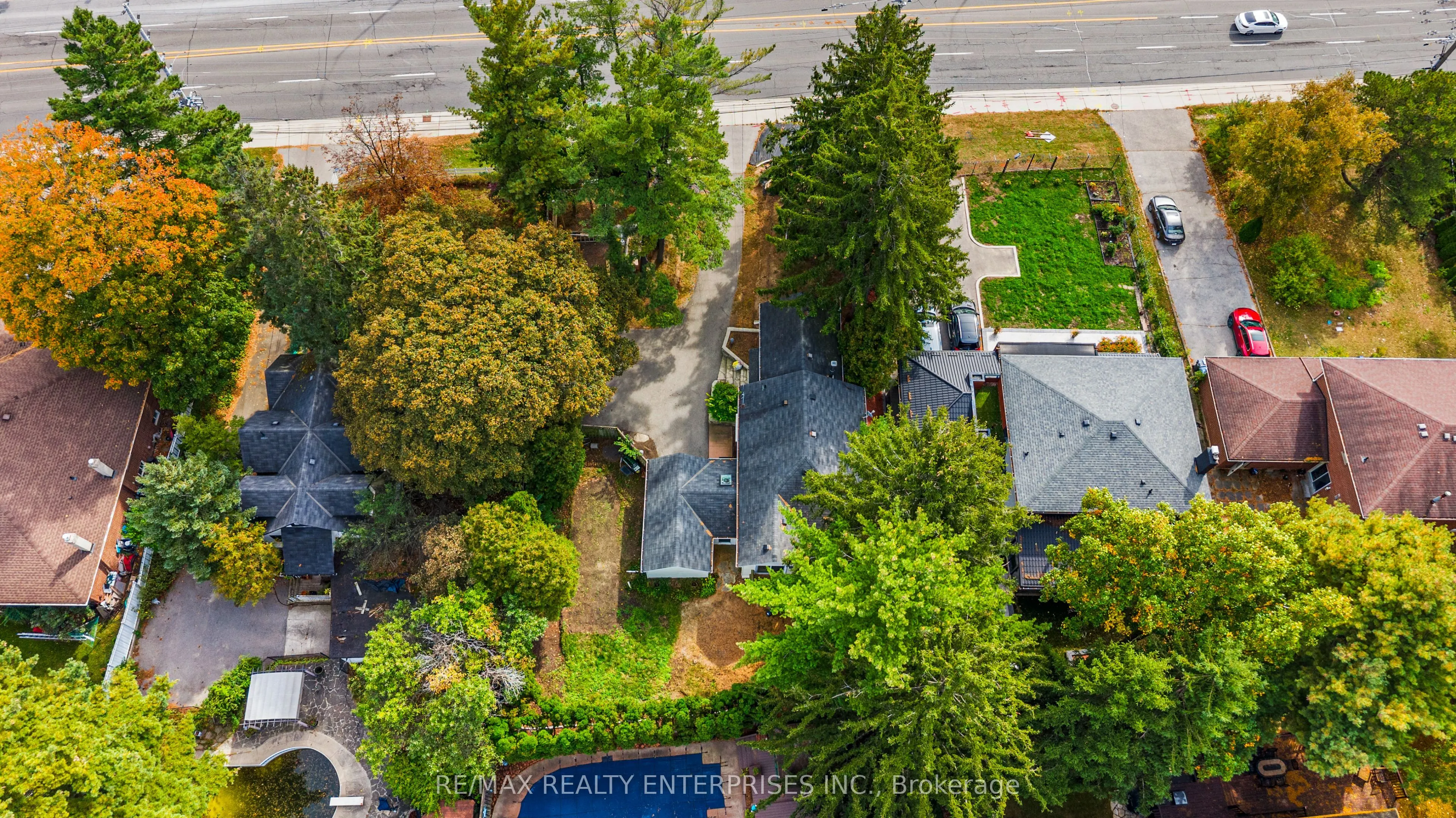 1141 Lakeshore Road W