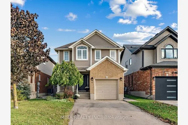 4 Murray Court