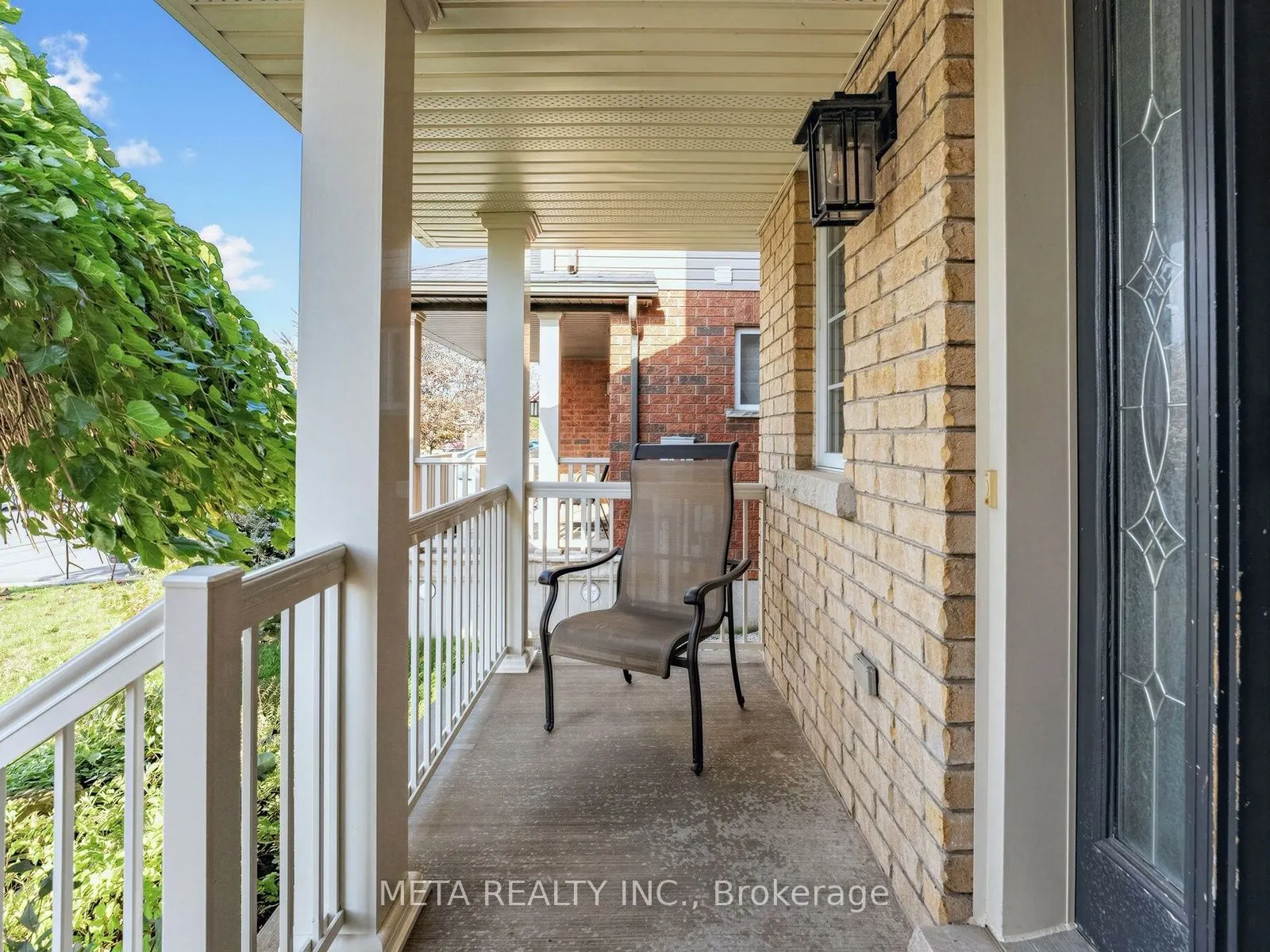 4 Murray Court