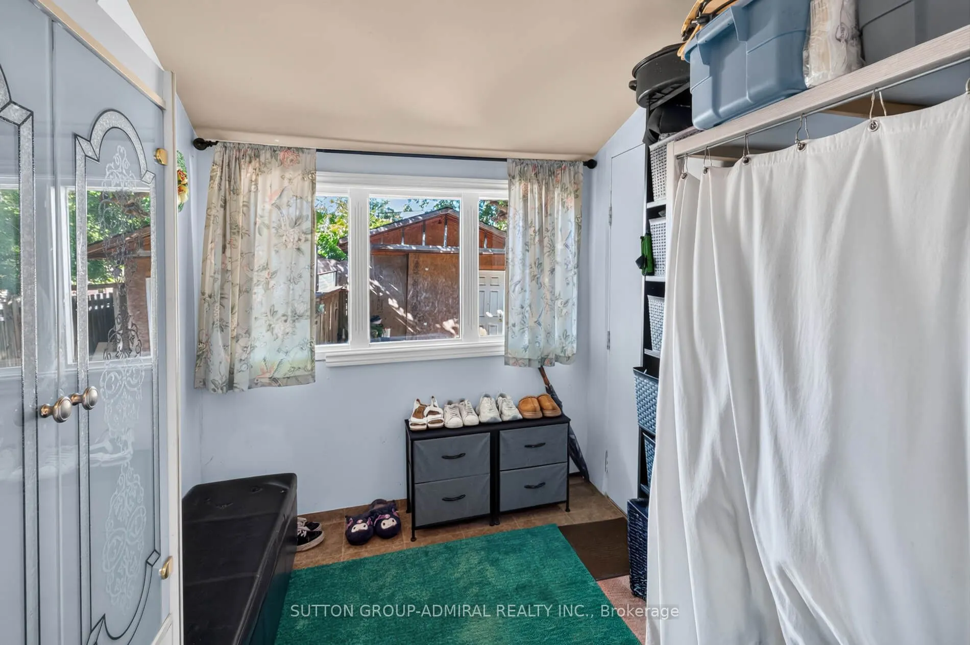 320 Weston Road