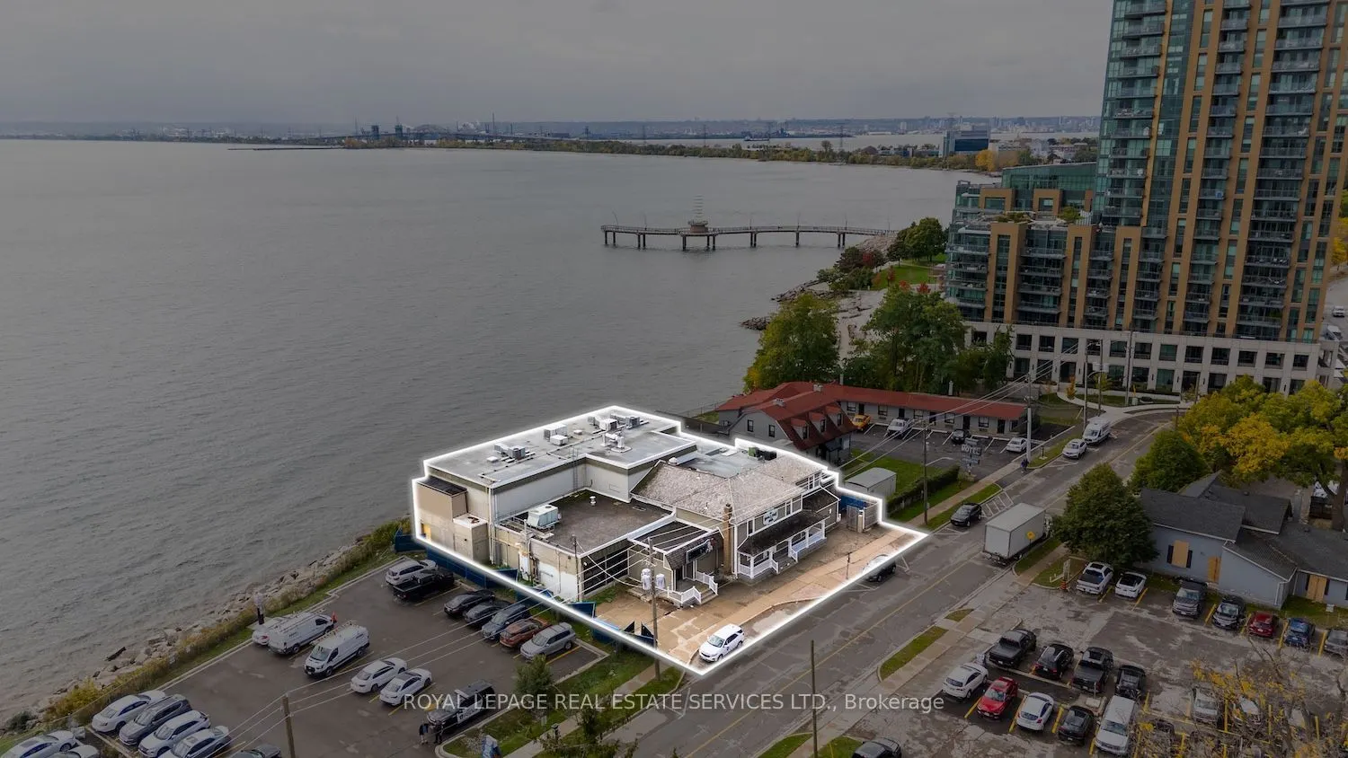 2084 Old Lakeshore Road