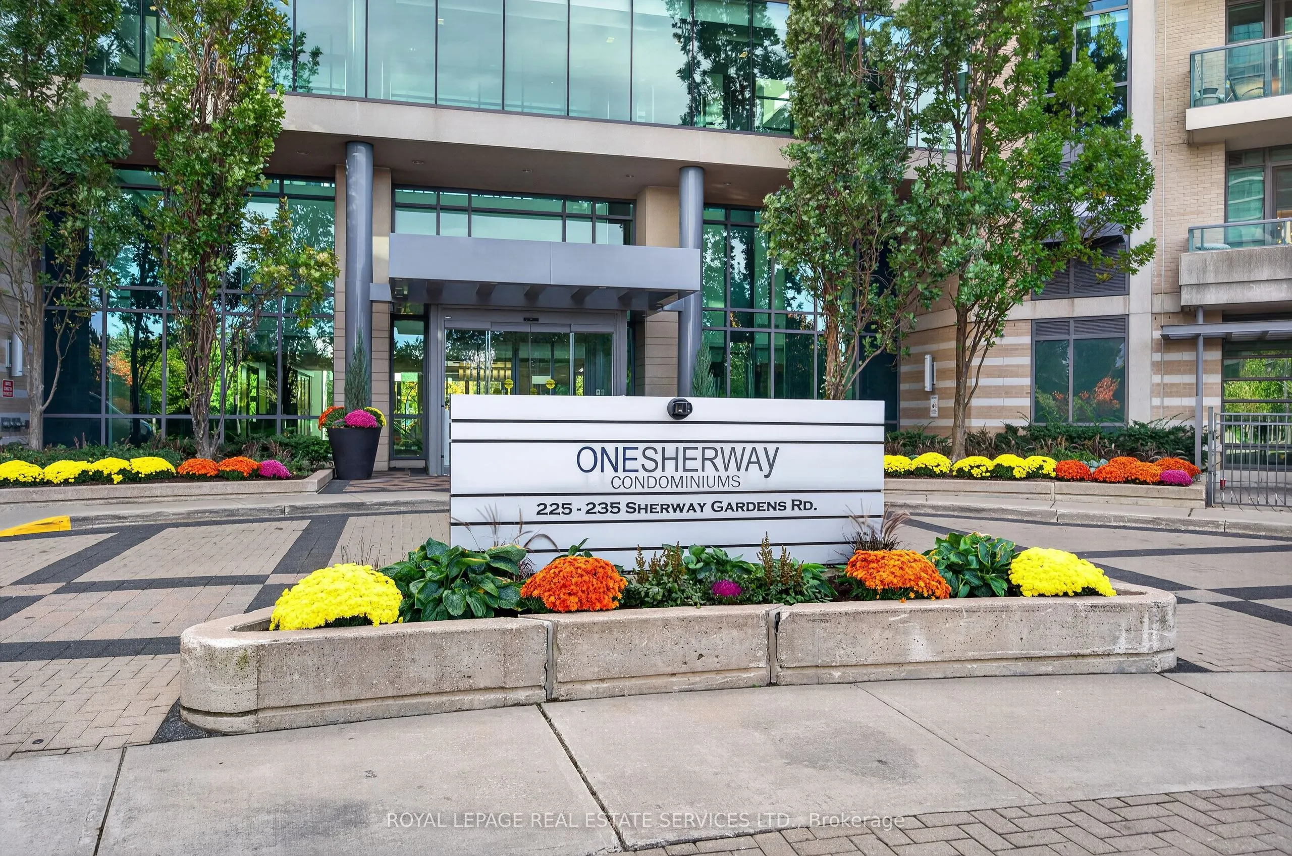 235 Sherway Gardens Road #1401