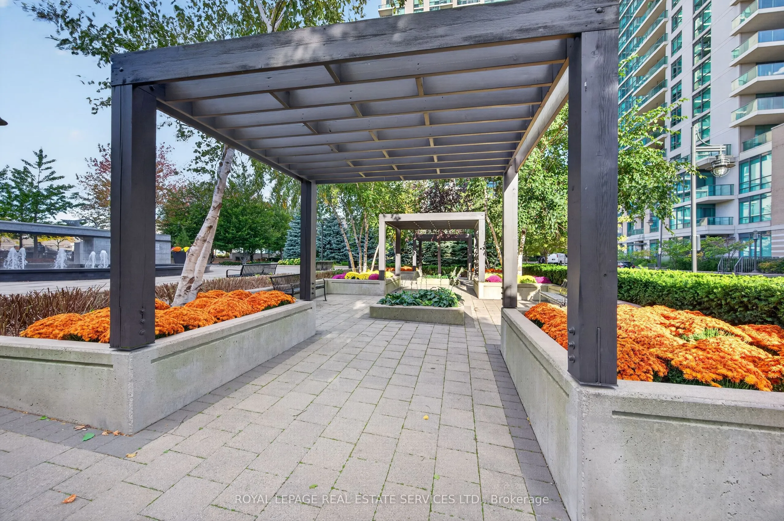 235 Sherway Gardens Road #1401