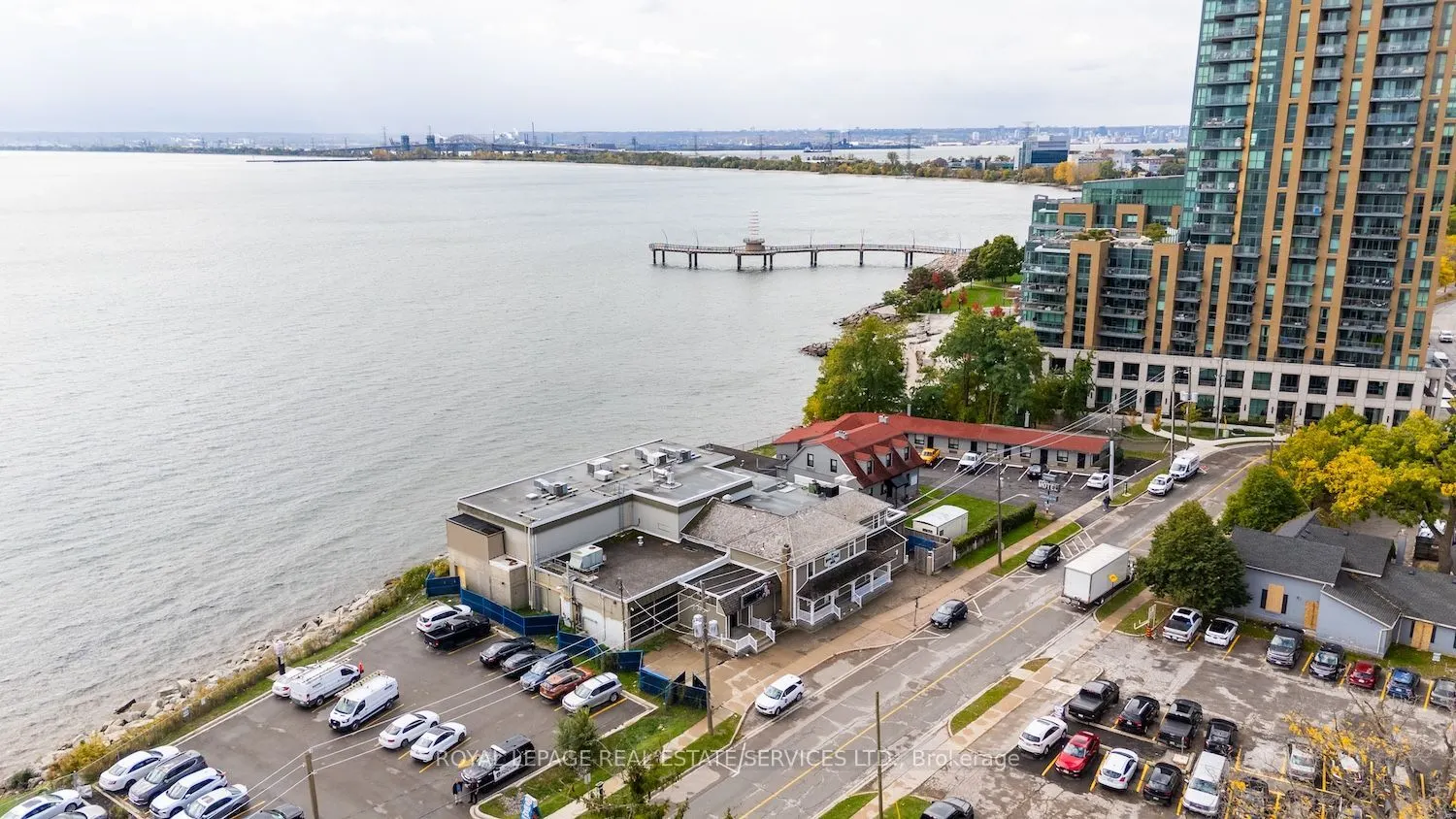 2084 Old Lakeshore Road