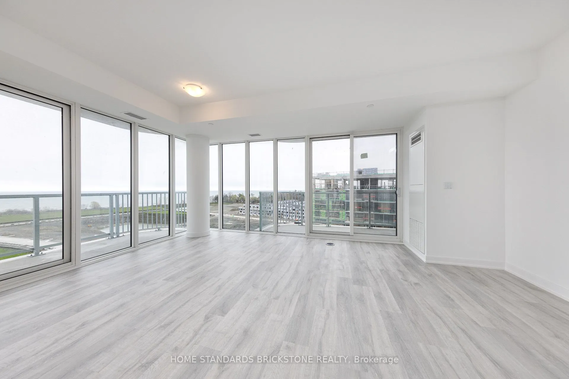 220 Missinnihe Way #1012