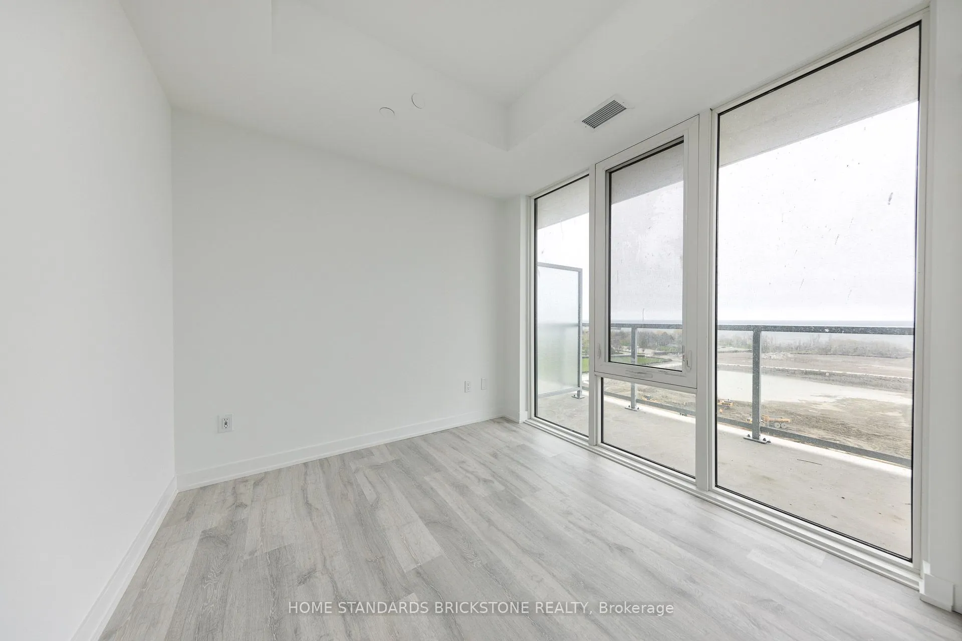 220 Missinnihe Way #1012