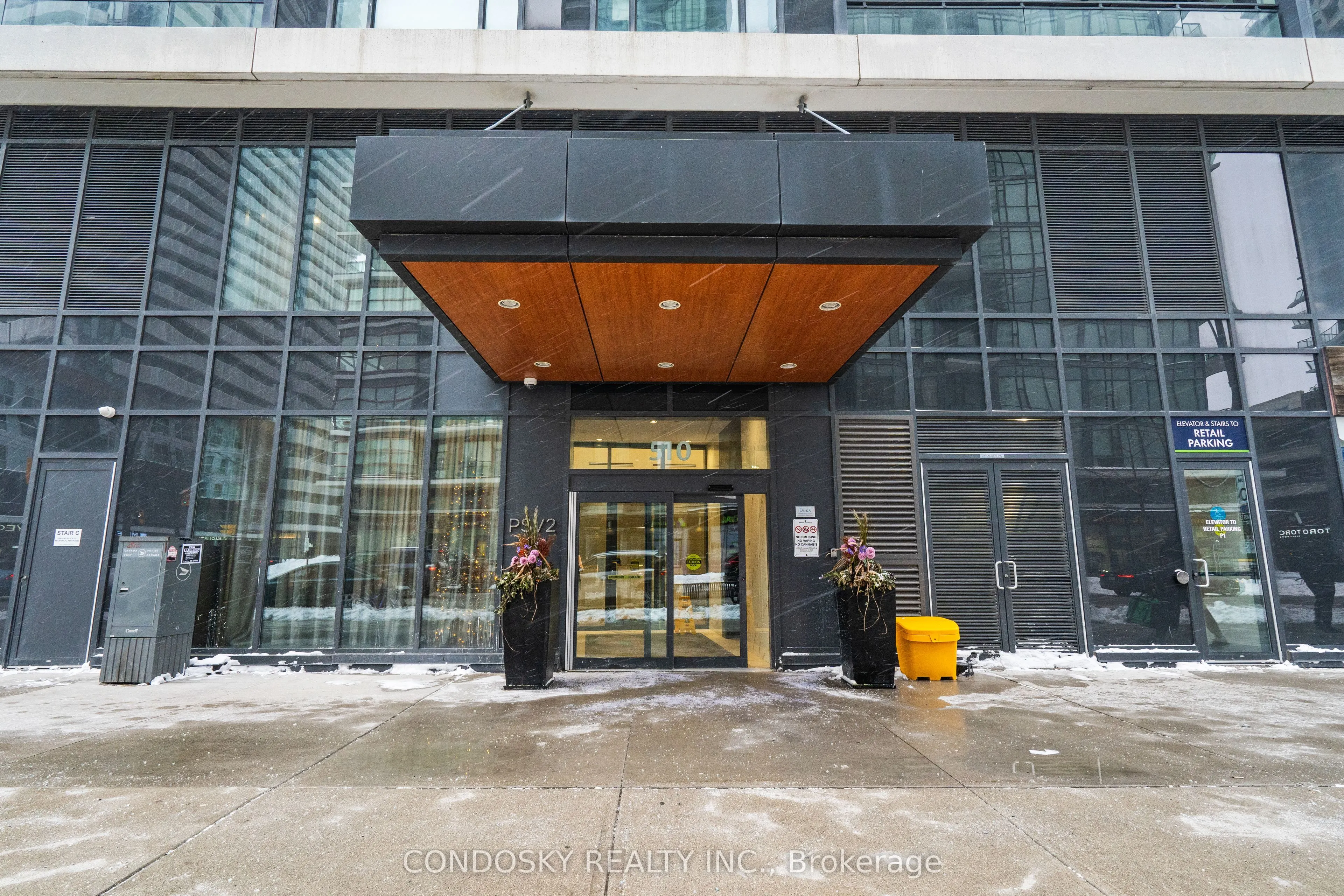 510 Curran Place #4109